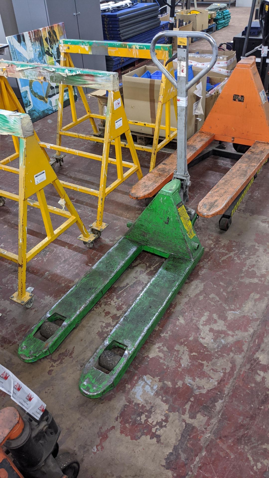 Euro pallet truck - Image 2 of 3