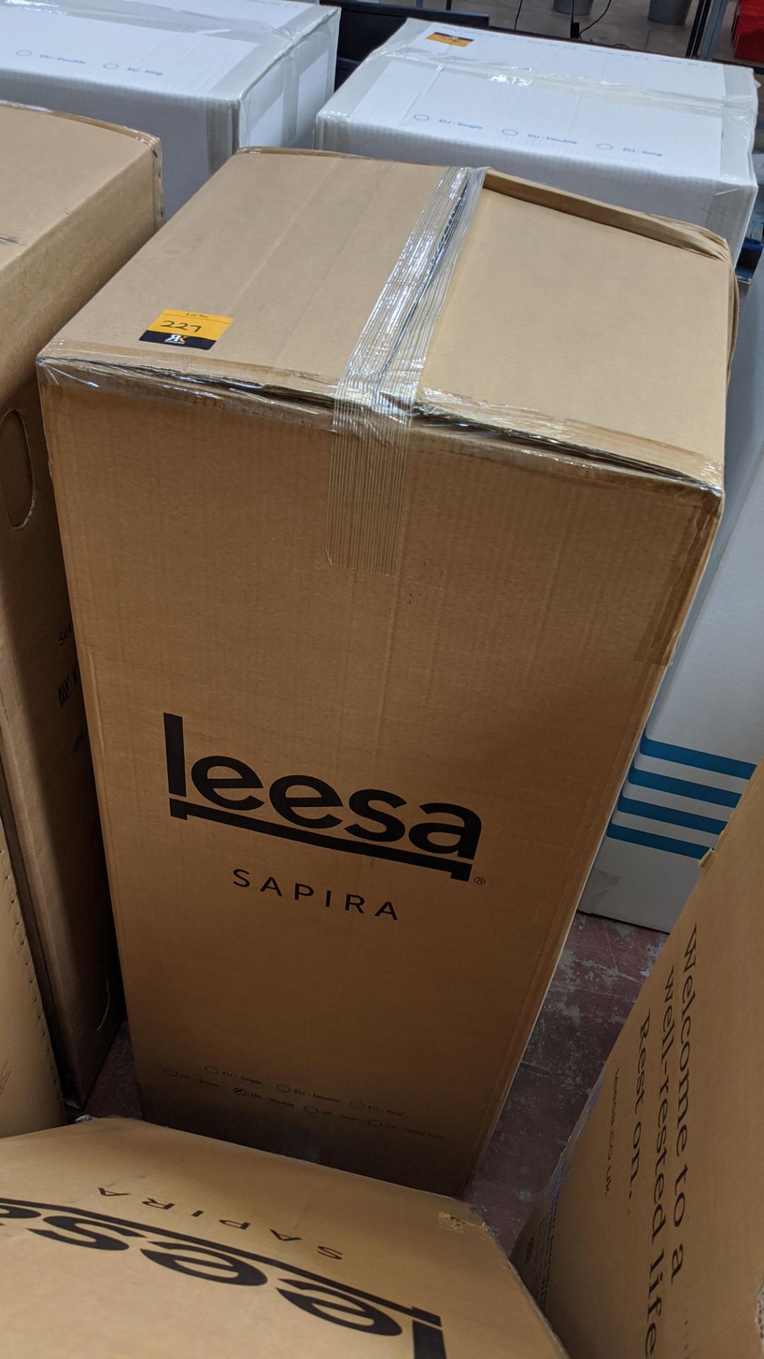 Leesa size UK Double Sapira luxury hybrid pocket sprung & memory foam mattress. Combines layers of