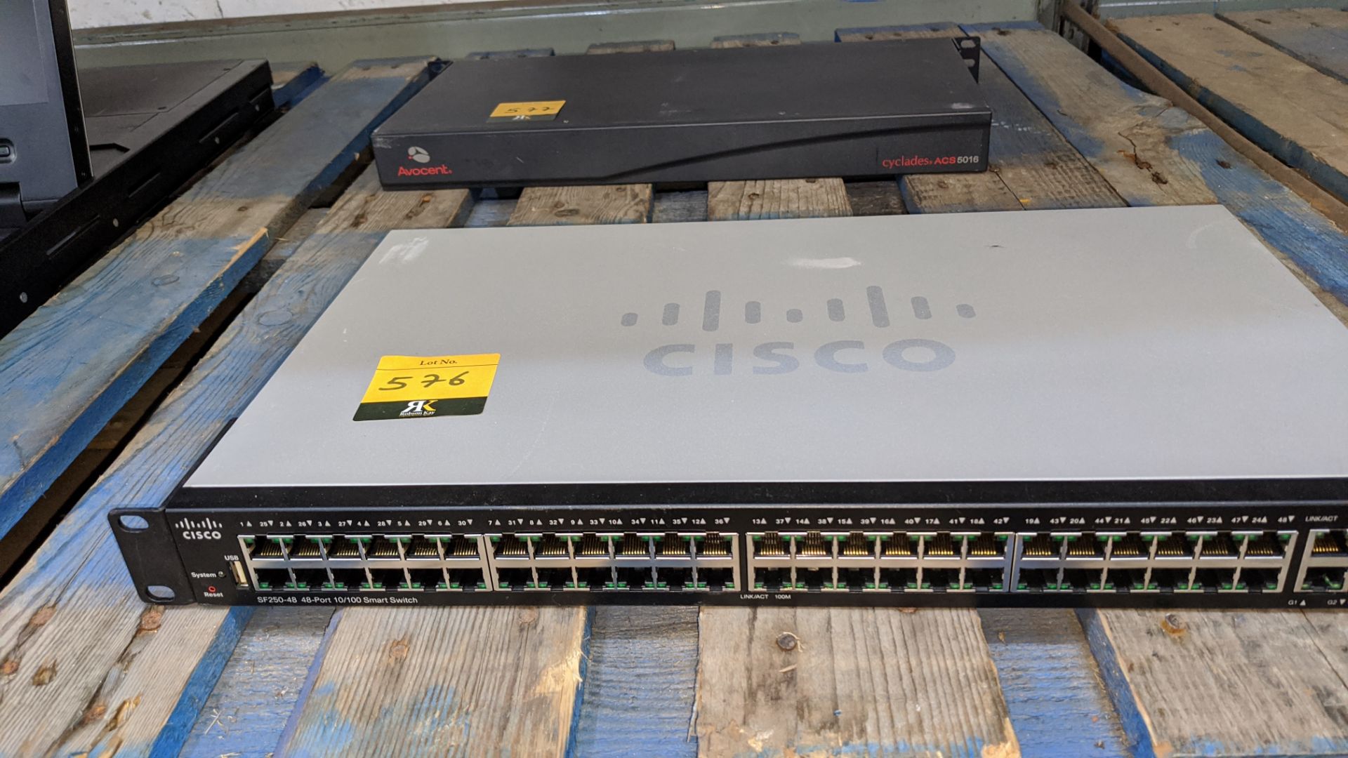 Cisco SF250-48 48-port Smart Switch - Image 2 of 7