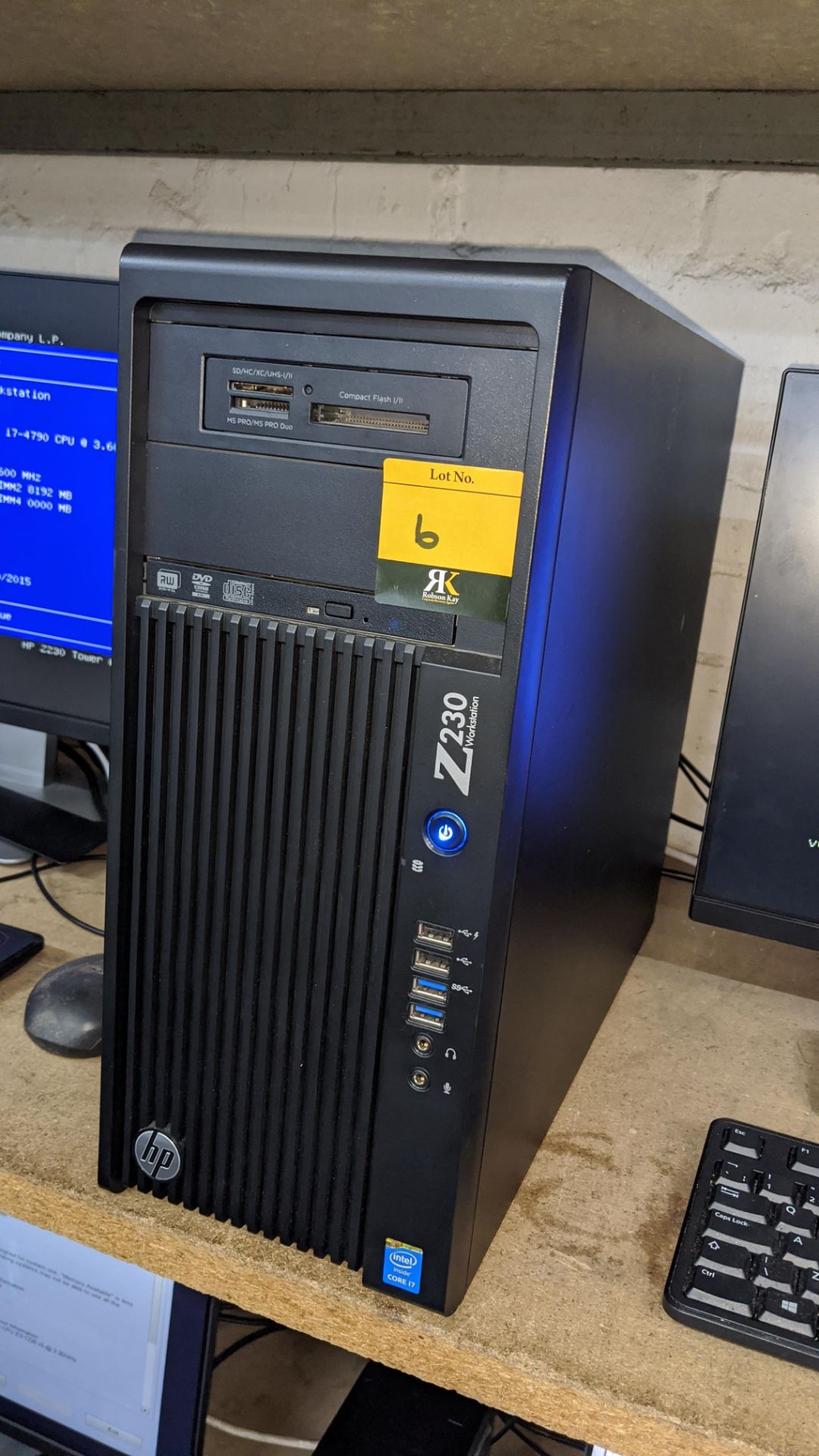 HP Z230 workstation with Intel Core i7-4790, 16Gb RAM, 250Gb SSD drive, 1Tb HDD drive, DVD RW drive, - Image 3 of 5