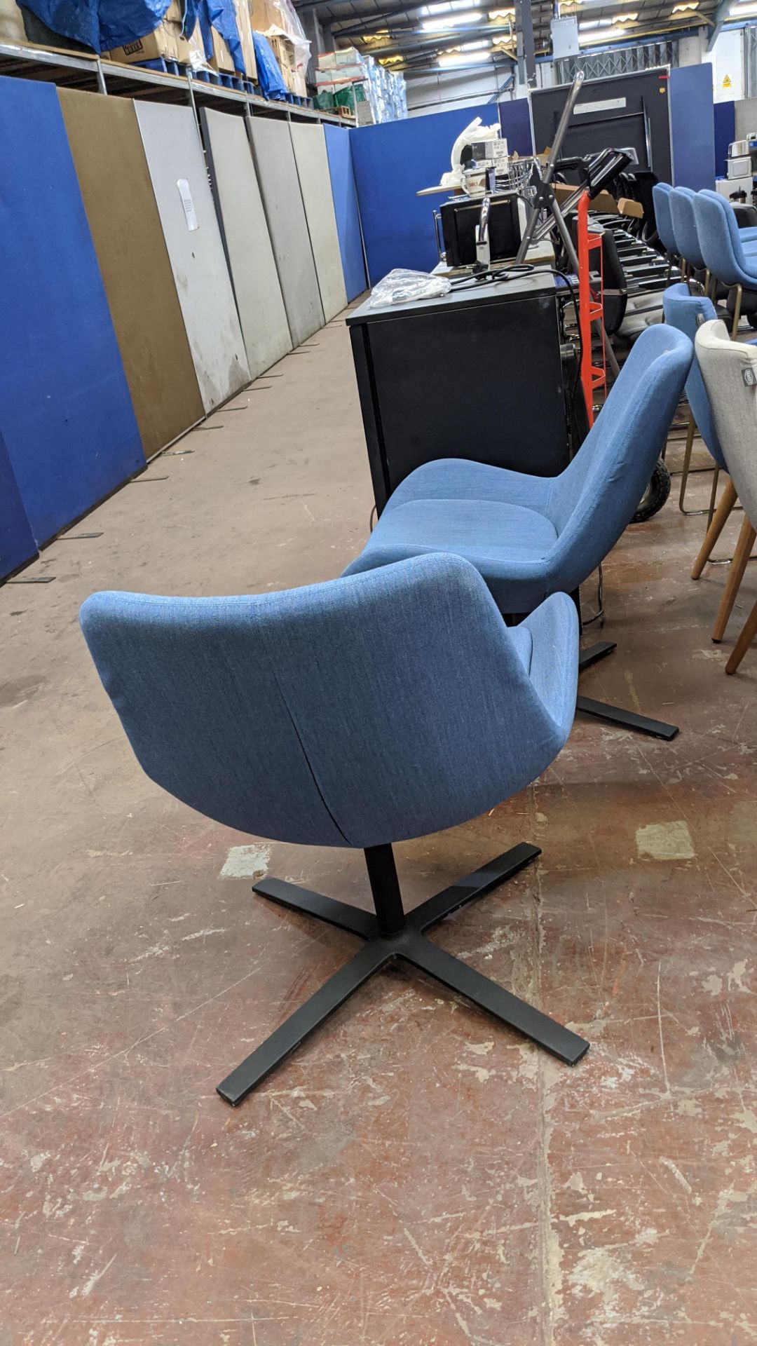 Pair of blue fabric upholstered swivel chairs NB. The fabric appears to match that used for lots 29 - Image 6 of 7