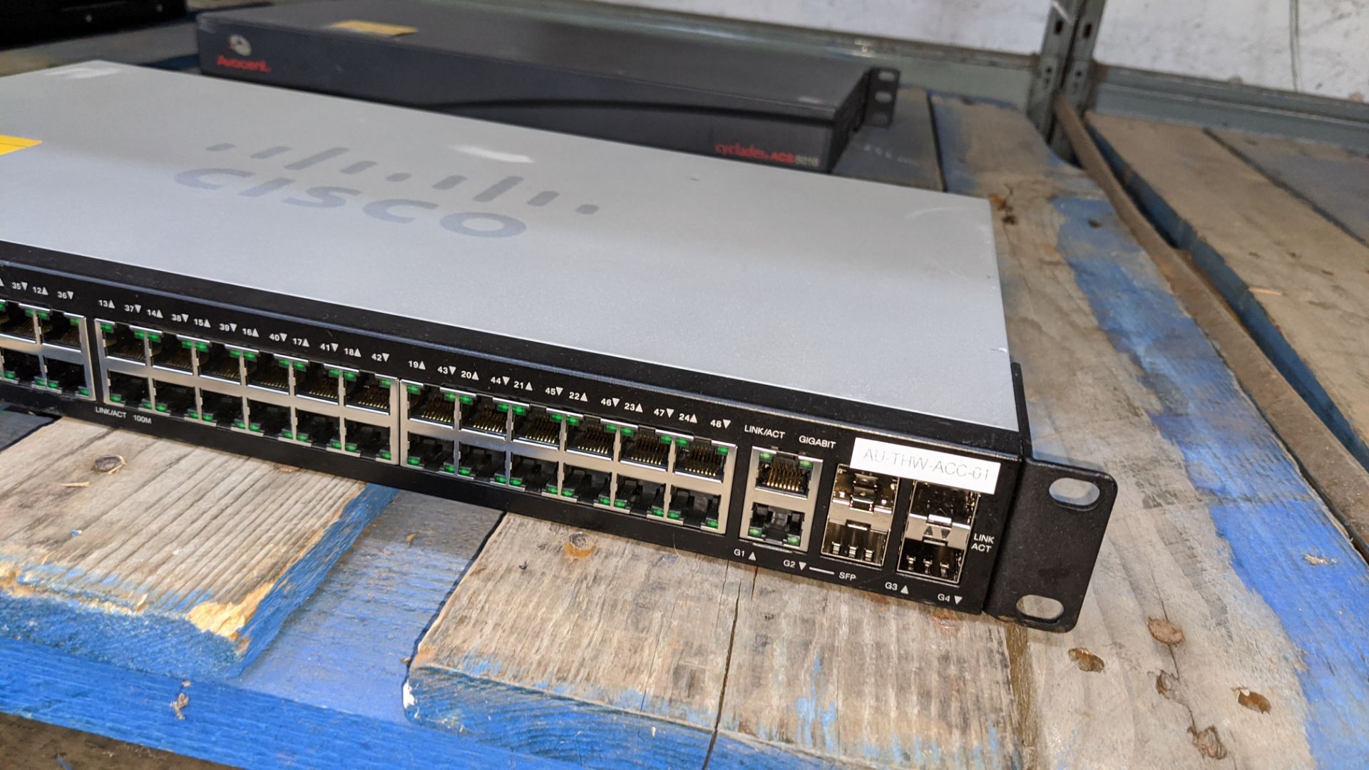 Cisco SF250-48 48-port Smart Switch - Image 5 of 7