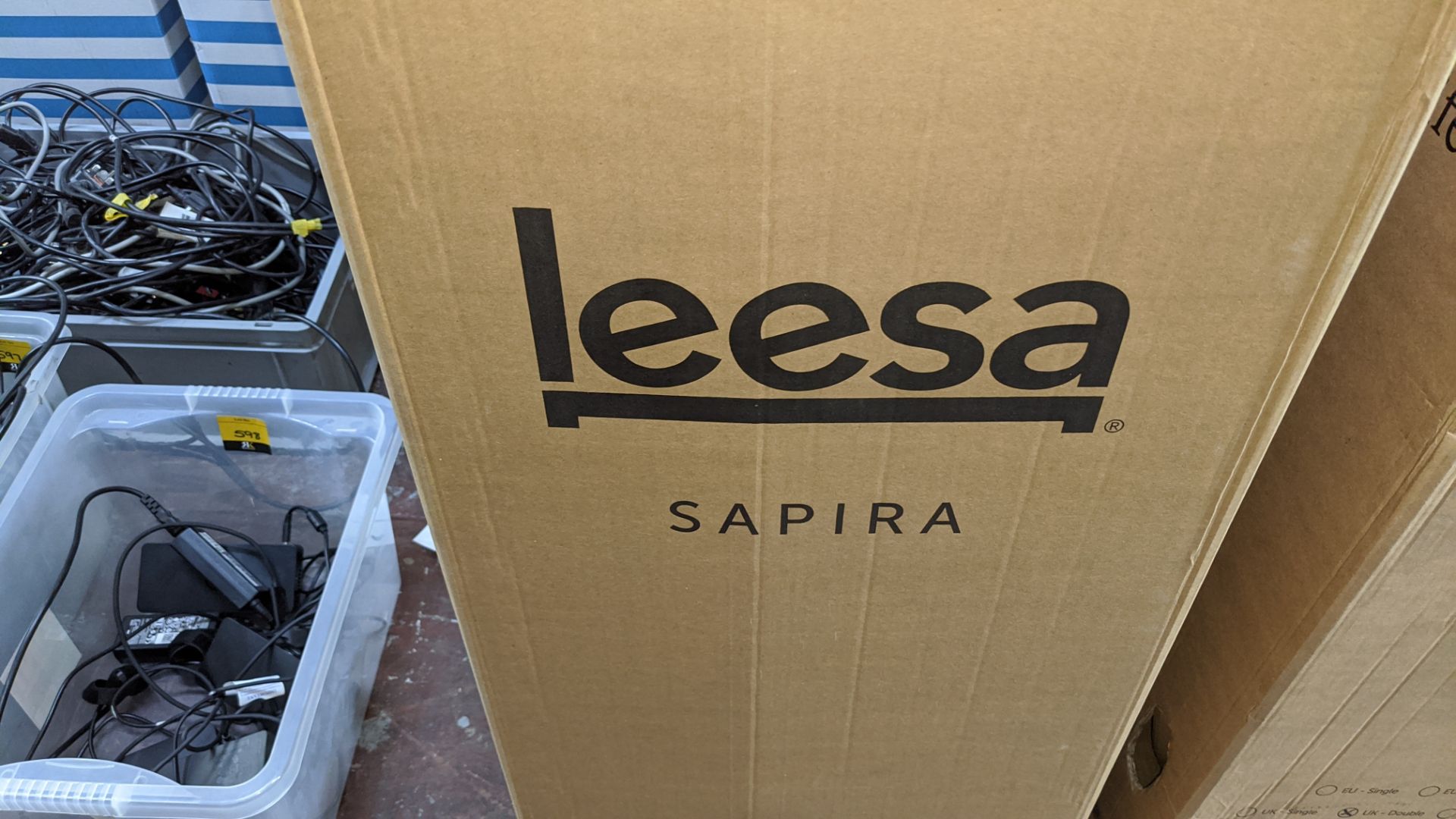 Leesa size UK Super King Sapira luxury hybrid pocket sprung & memory foam mattress. Combines layers - Image 4 of 4
