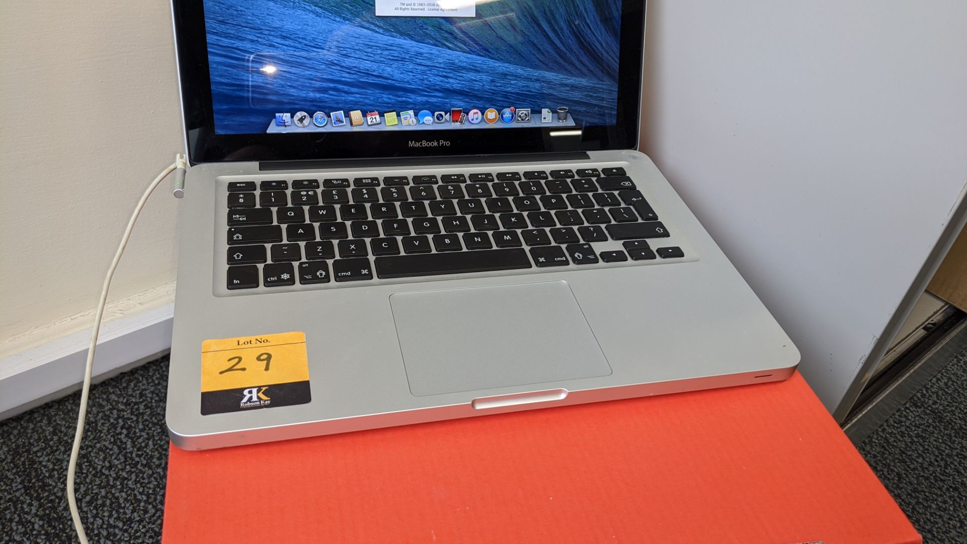 Apple Macbook Pro model A1278 notebook computer with 2.5GHz core i5 (i5-3210m), 8Gb RAM, 500Gb HDD i - Image 4 of 16