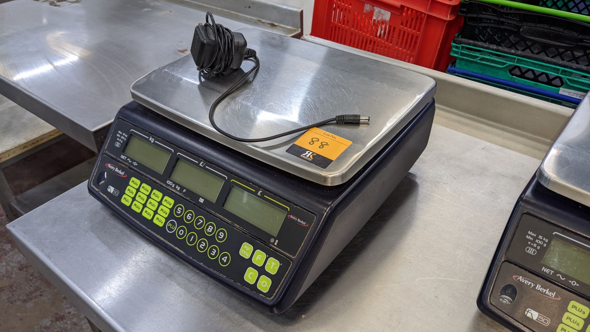 Avery Berkel grocer's scales model FX50 with customer facing display, including power pack - Image 3 of 4