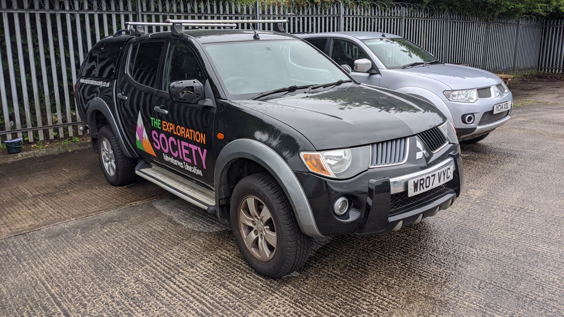 WR07 VYC Mitsubishi L200 Warrior Di-D Double Cab 4x4 pick-up, 5 speed manual gearbox, 2477cc diesel - Image 2 of 32