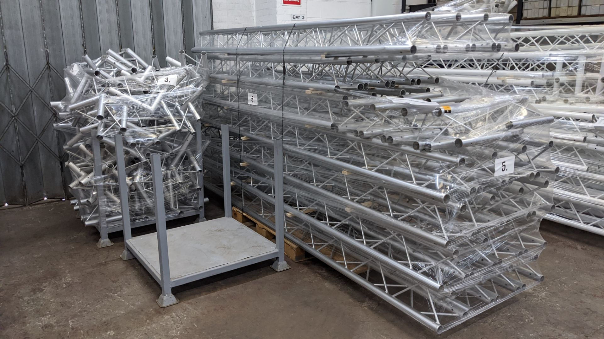 Optikinetics Trilite 200 Series Truss in silver, comprising the following: 8 off 2TR4000, 12 off 2 - Image 2 of 10