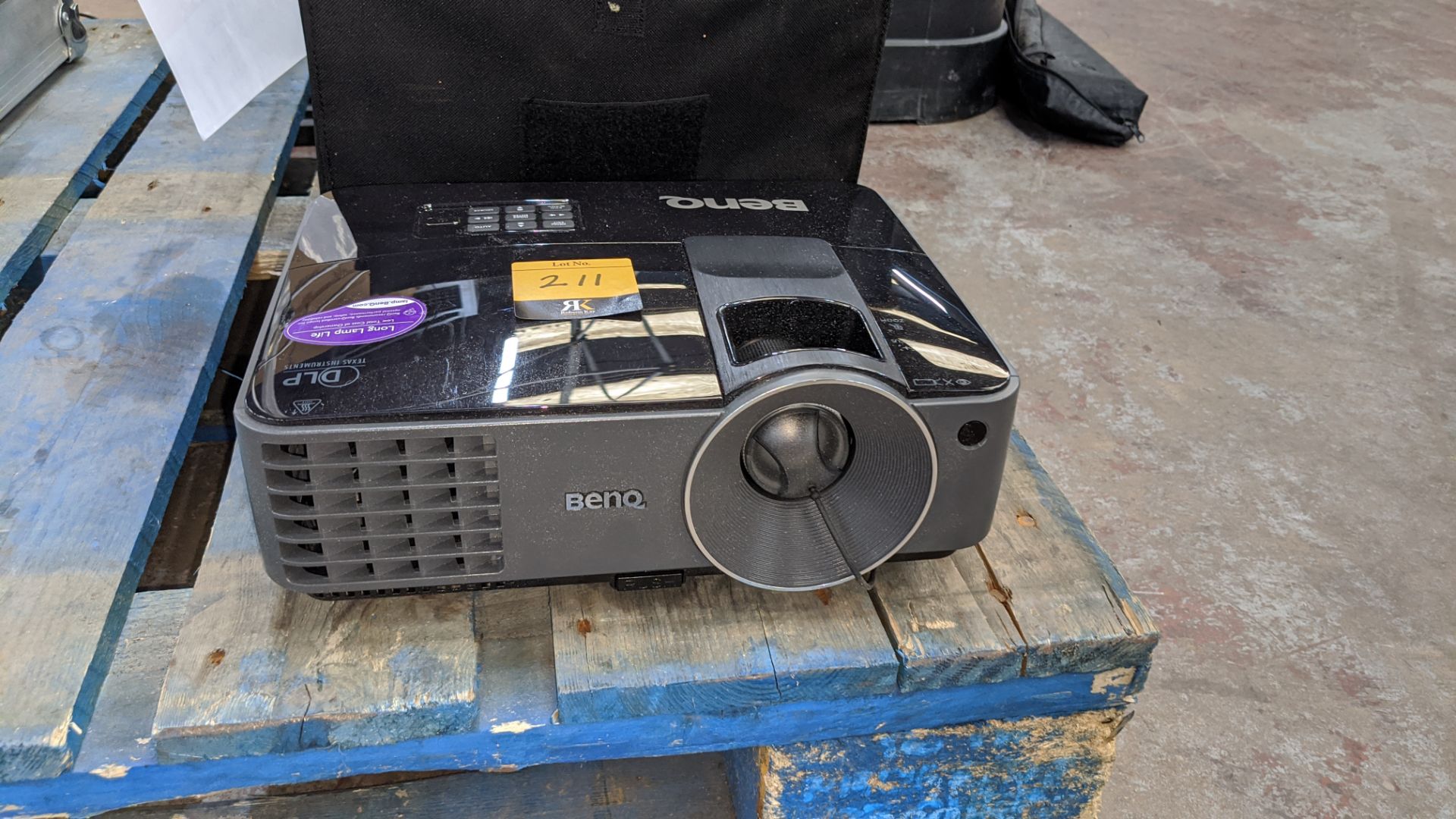 Benq model MS502 projector, with carry case & remote - Image 2 of 4