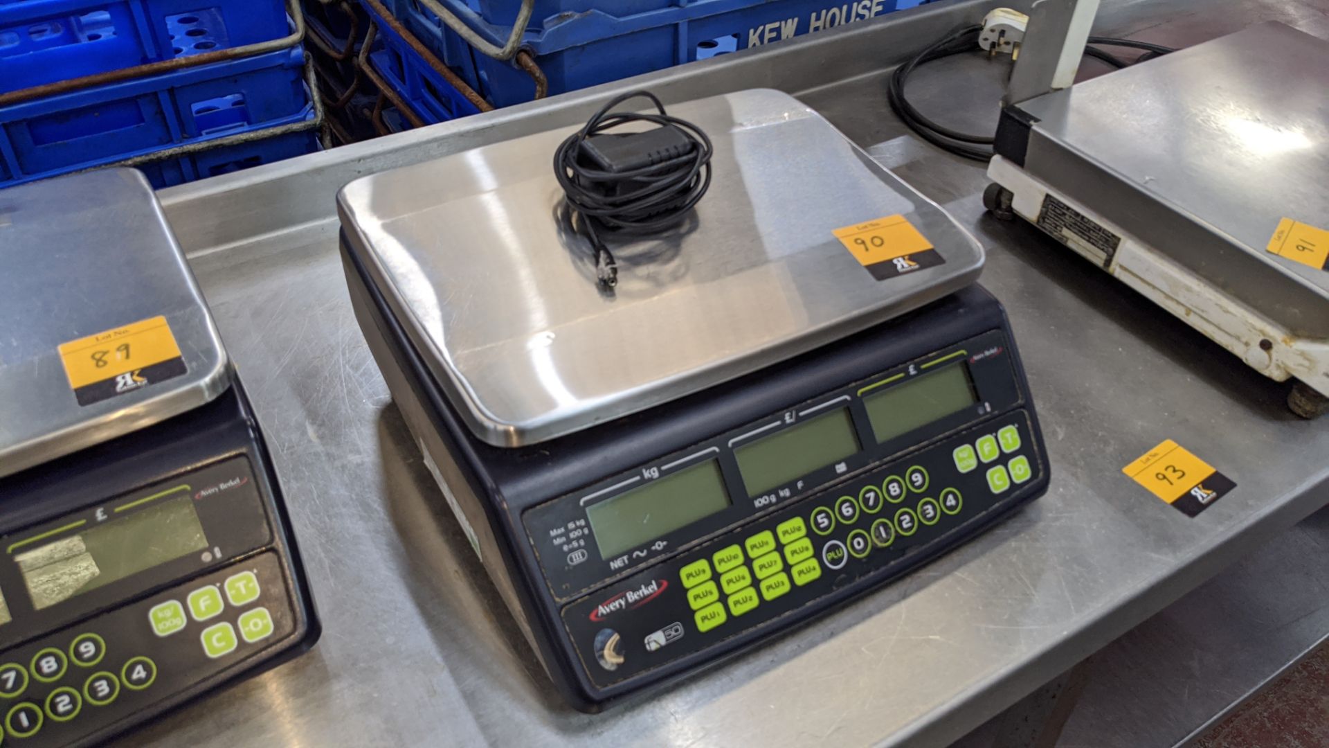 Avery Berkel grocer's scales model FX50 with customer facing display, including power pack