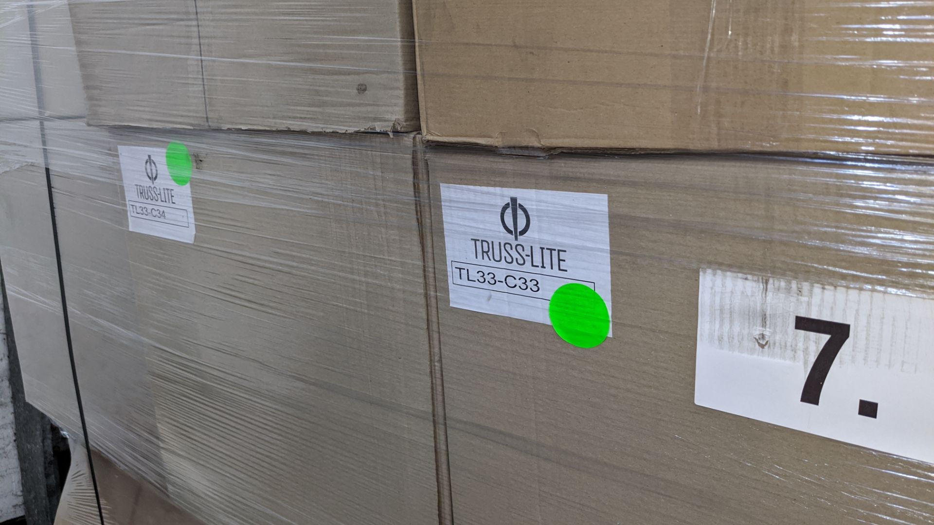 Trusslite TL33 TRI trussing in silver, comprising the following: 10 off 2000mm TL33-200, 10 off 100 - Image 11 of 11