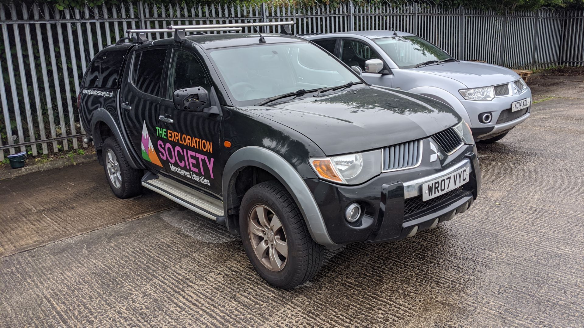 WR07 VYC Mitsubishi L200 Warrior Di-D Double Cab 4x4 pick-up, 5 speed manual gearbox, 2477cc diesel