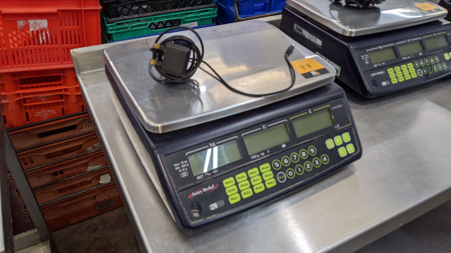 Avery Berkel grocer's scales model FX50 with customer facing display, including power pack