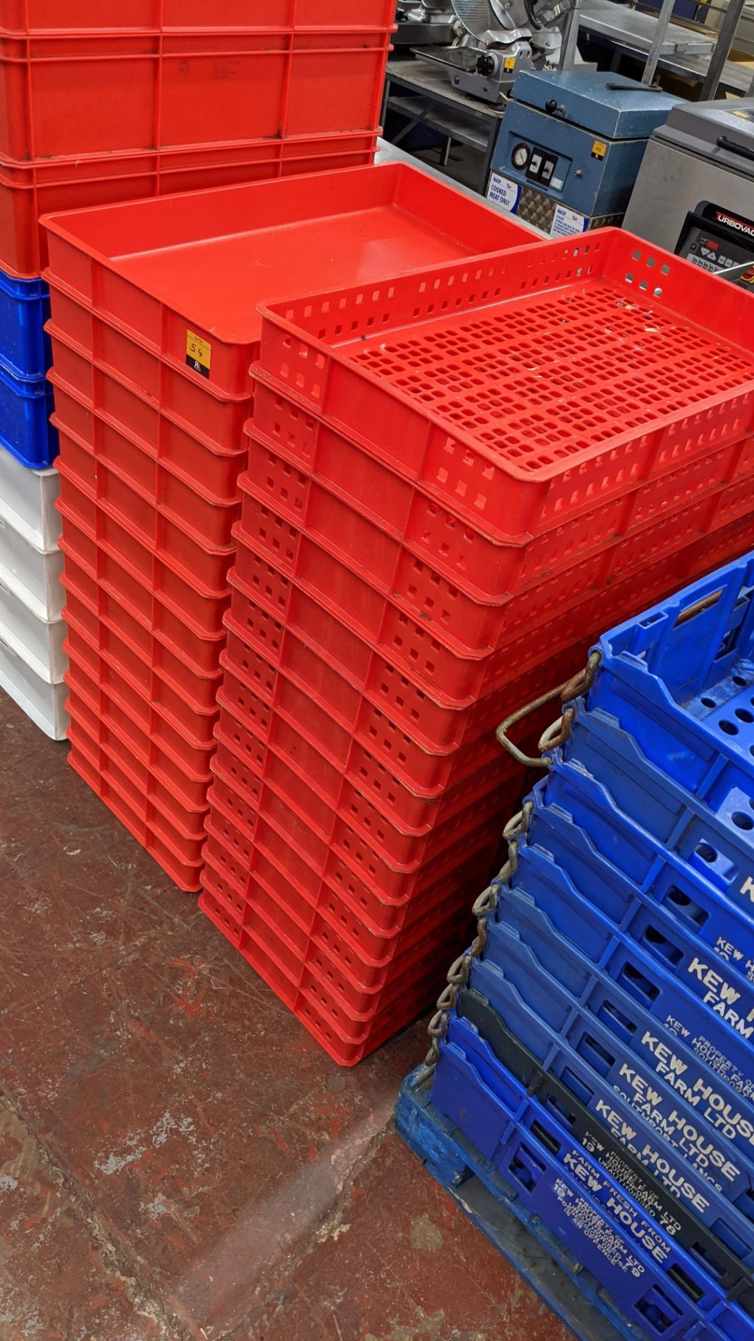 29 off red plastic stacking crates, each measuring 460mm x 760mm x 80mm, in 2 styles, one with holes - Image 4 of 4