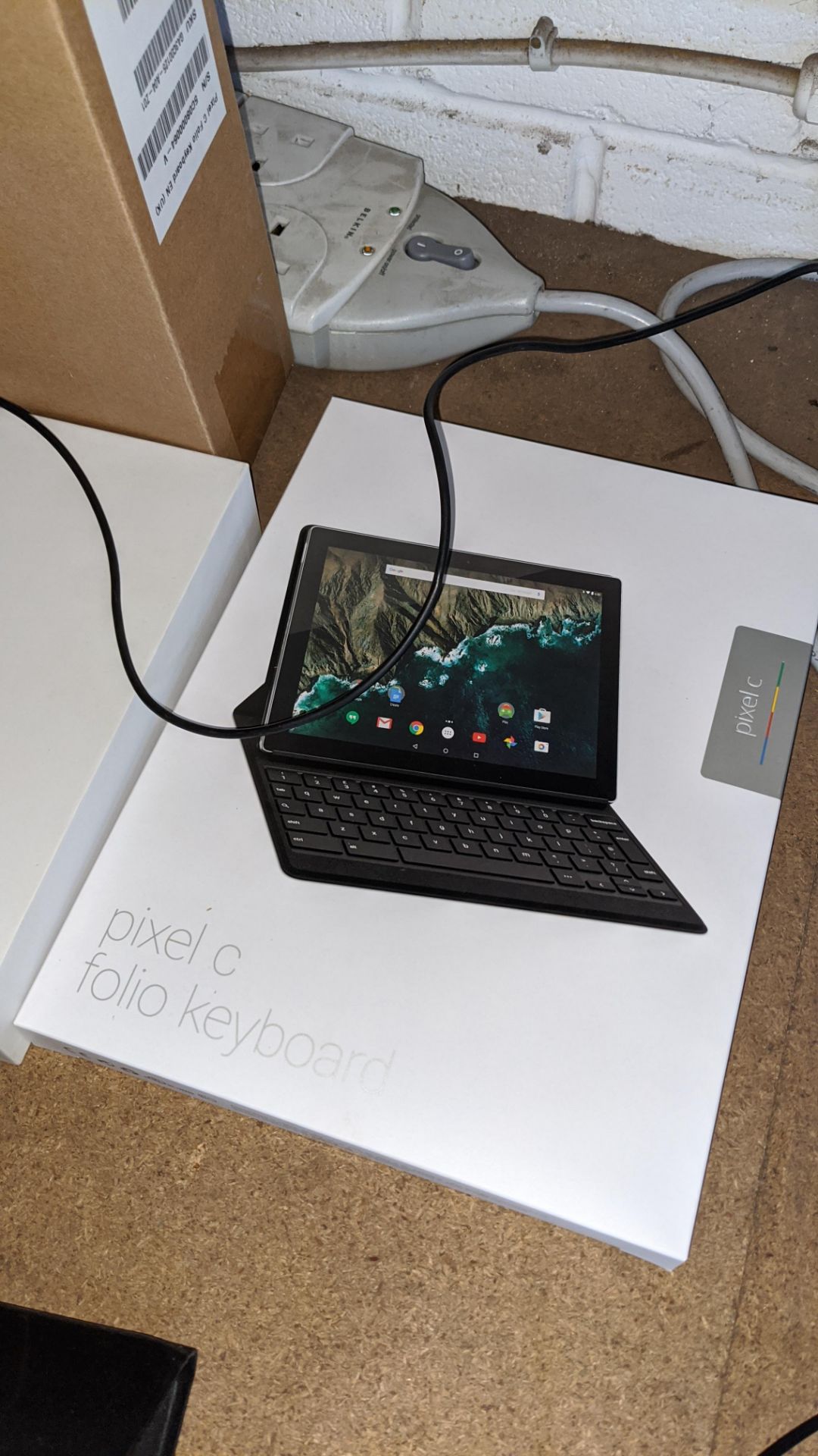 Google Pixel C 64GB tablet, 10.2", model C1502W, with optional Folio keyboard/case model UG1B. Incl - Image 4 of 25