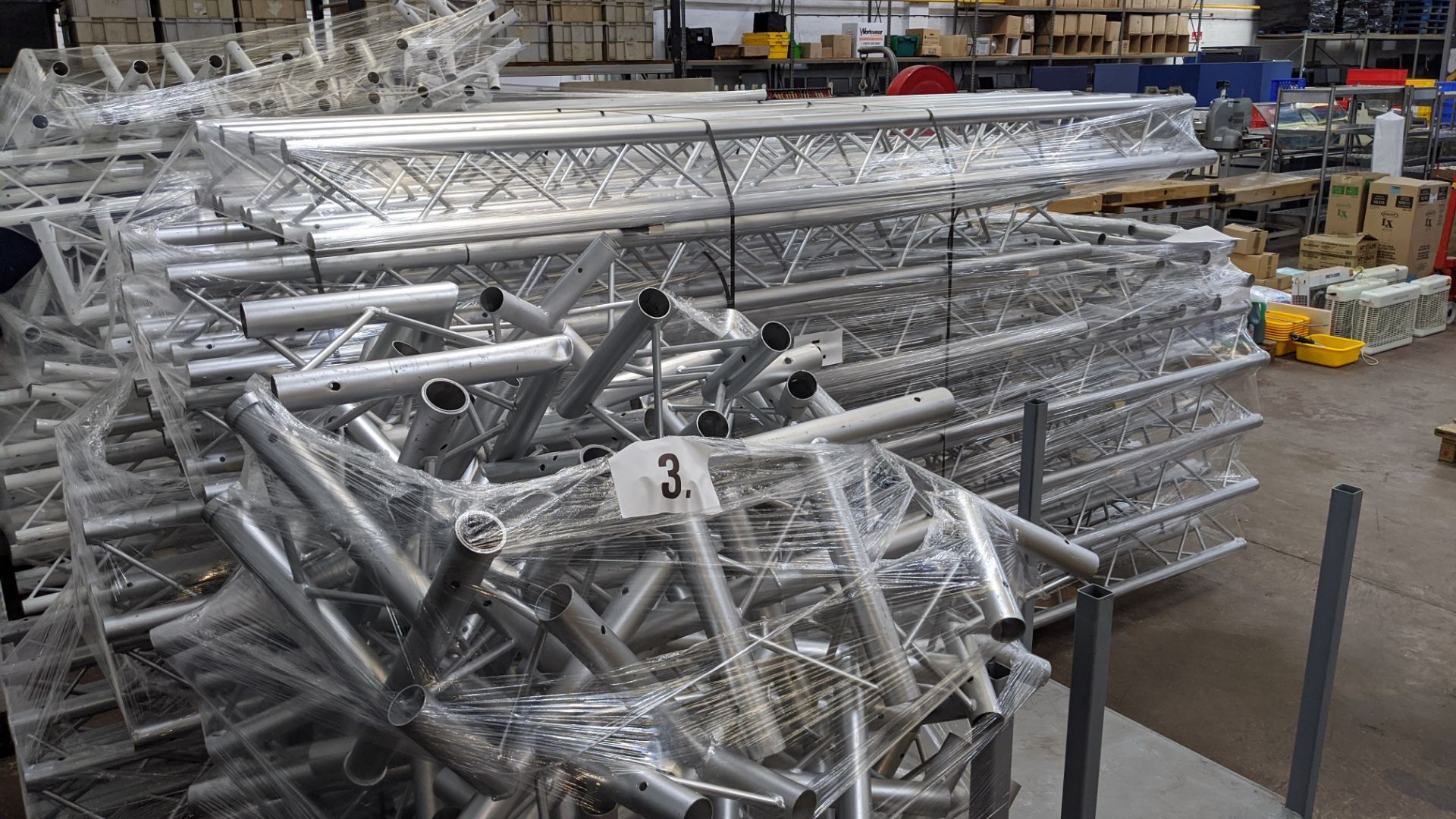 Optikinetics Trilite 200 Series Truss in silver, comprising the following: 8 off 2TR4000, 12 off 2 - Image 10 of 10