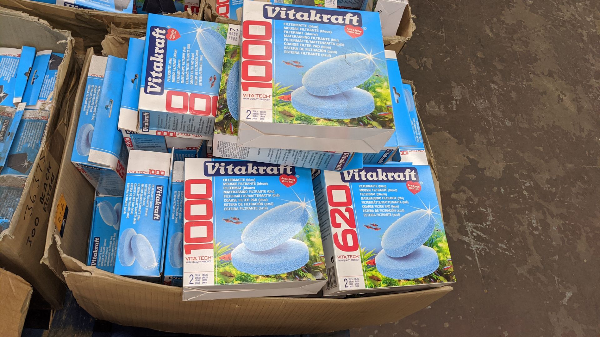 Box of Vitakraft Vita Tech 620 & 1000 coarse filter pads - Image 3 of 3