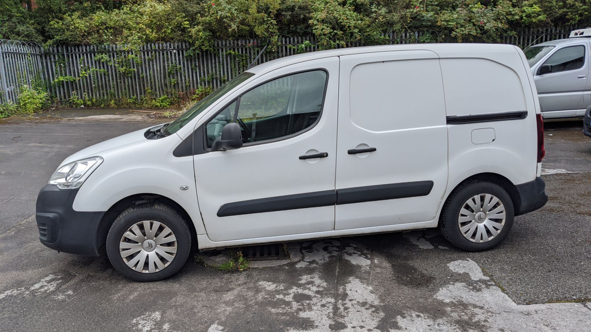 MC66 GSZ Citroen Berlingo 625 Enterprise Blue HDI panel van, 5 speed manual gearbox, 1560cc diesel e - Image 4 of 25