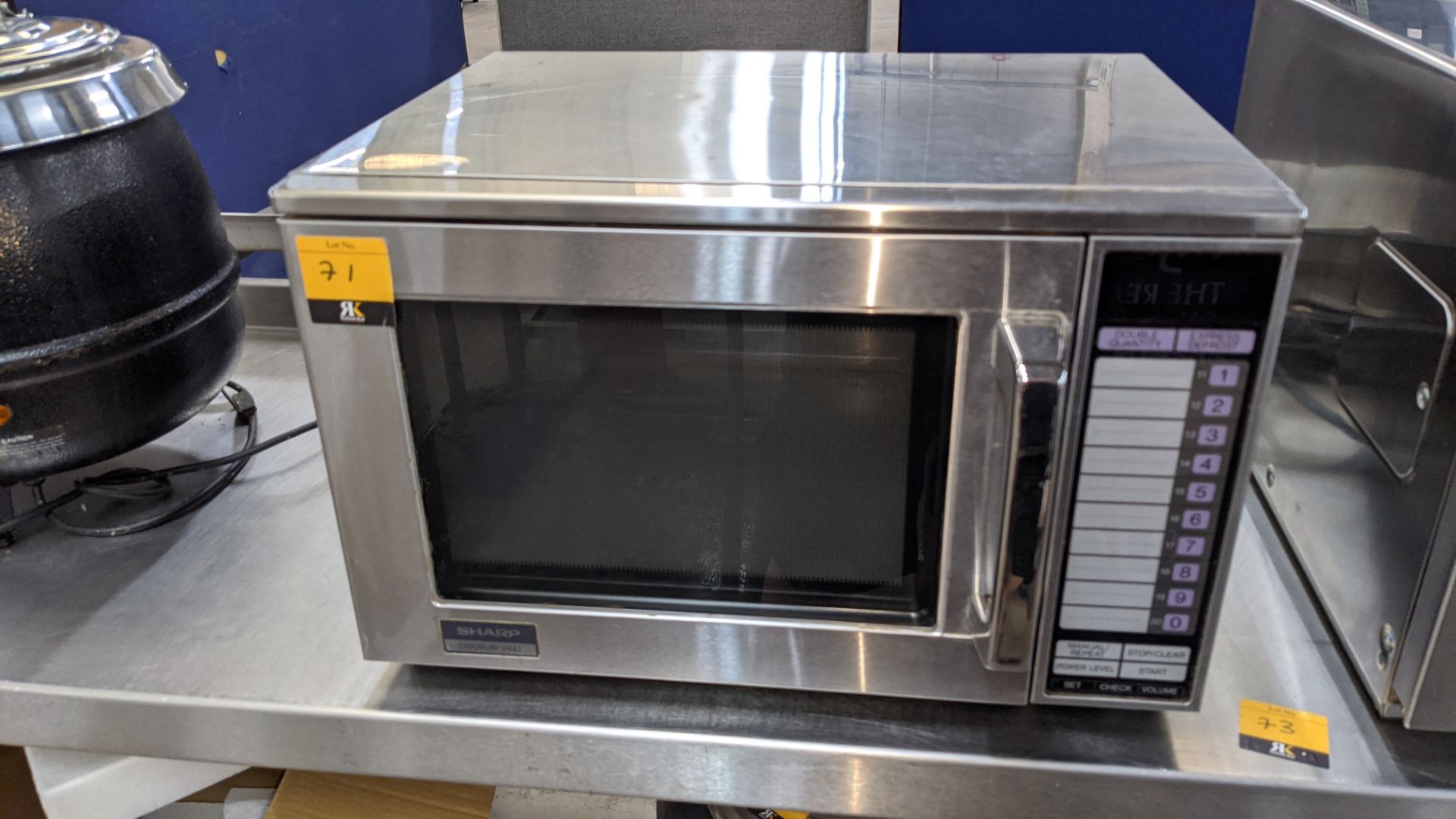 Sharp 1900W commercial microwave model R-24AT - Image 2 of 4