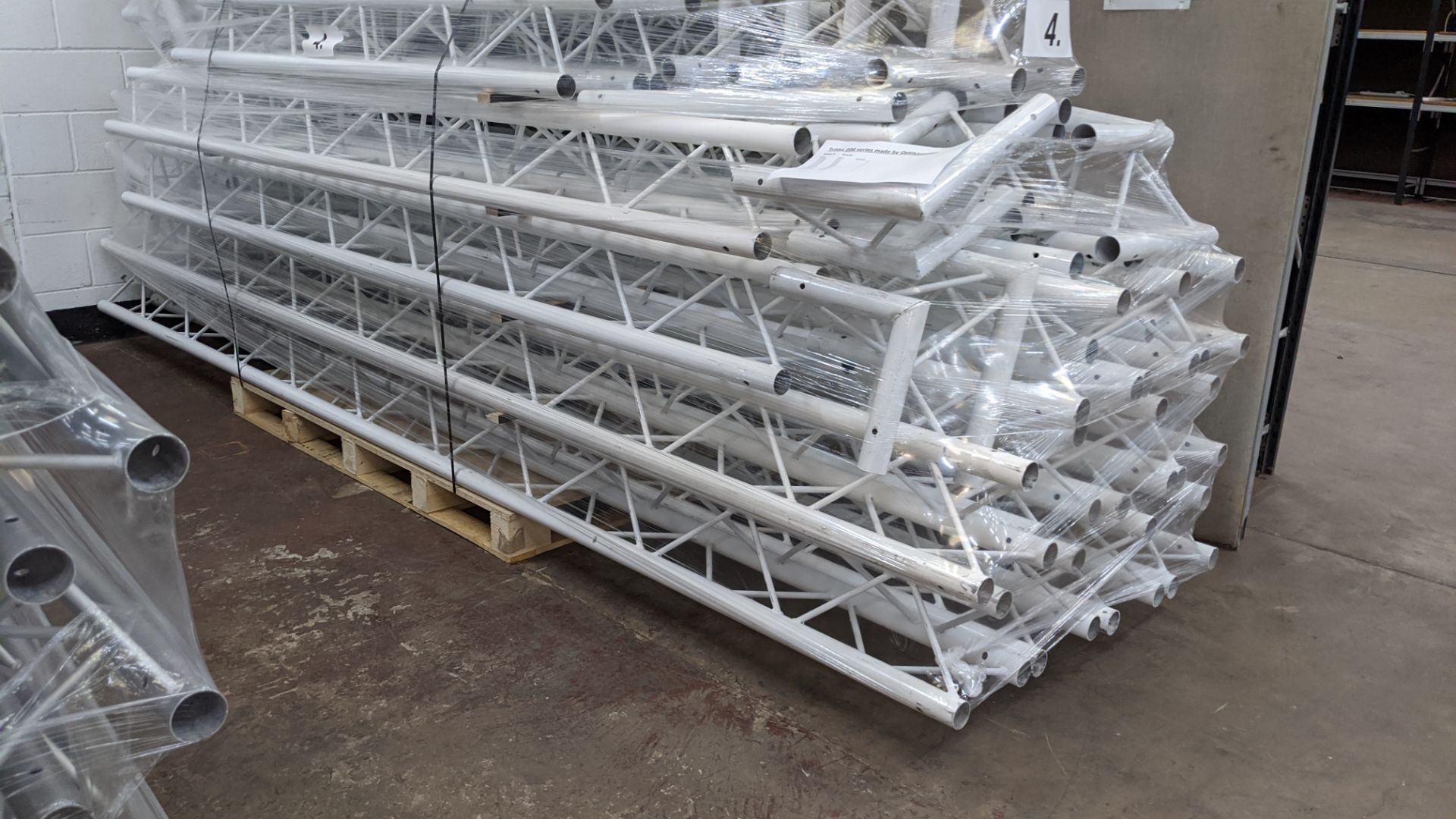 Optikinetics Trilite 200 Series Truss in white, comprising the following: 11 off 2TR4000, 2 off 2T - Image 11 of 12