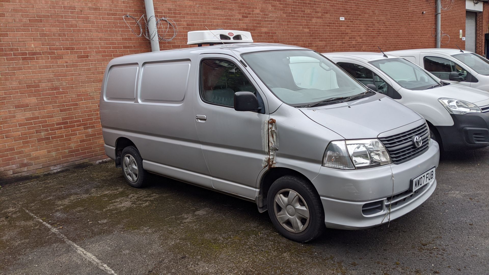 MW07 FUB Toyota HiAce 280 D-4D 95 SWB refrigerated panel van, 5 speed manual gearbox, 2494cc diesel