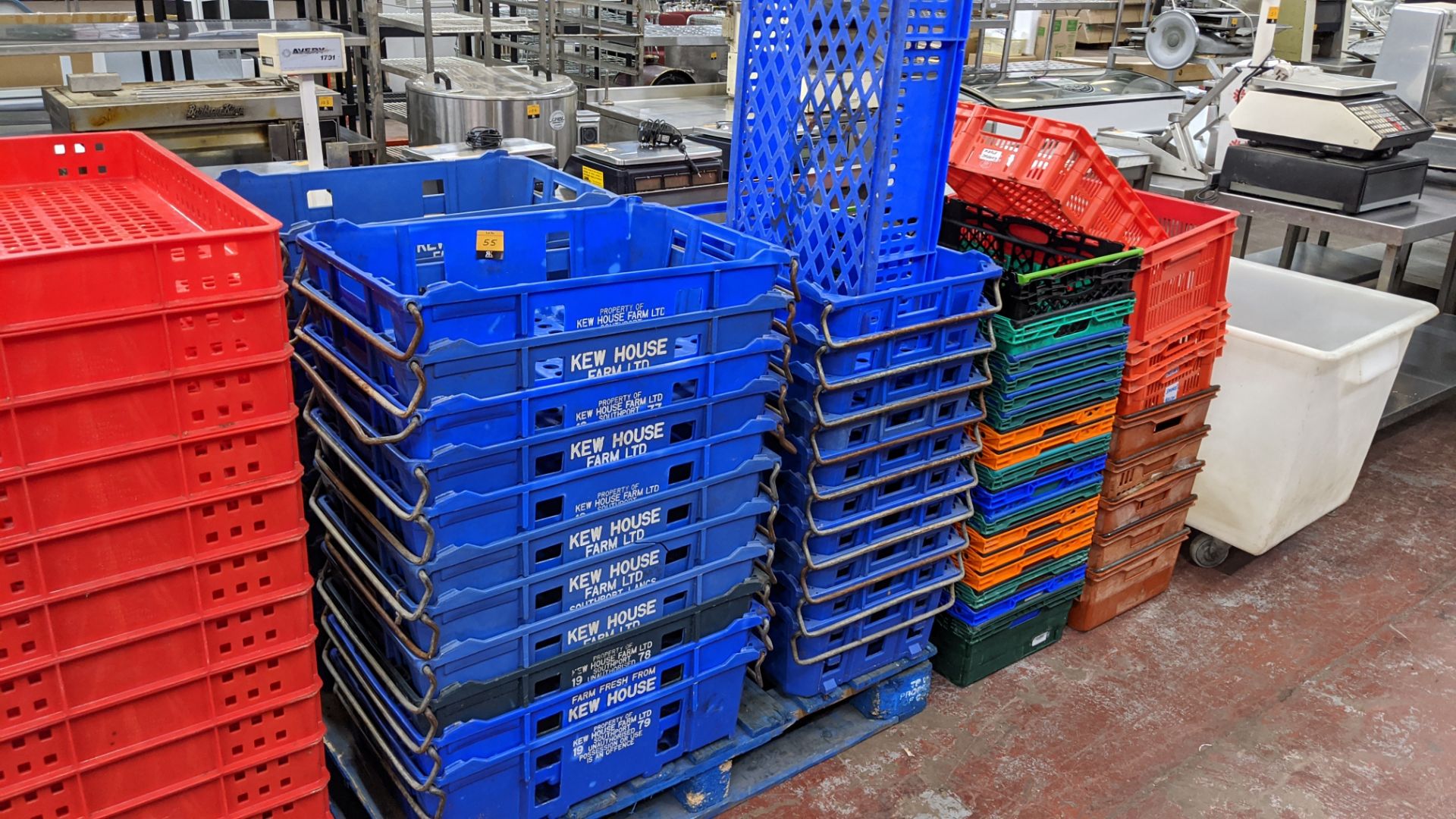 Large quantity of assorted plastic crates in 5 stacks. NB some of the crates have markings indicati - Image 3 of 6