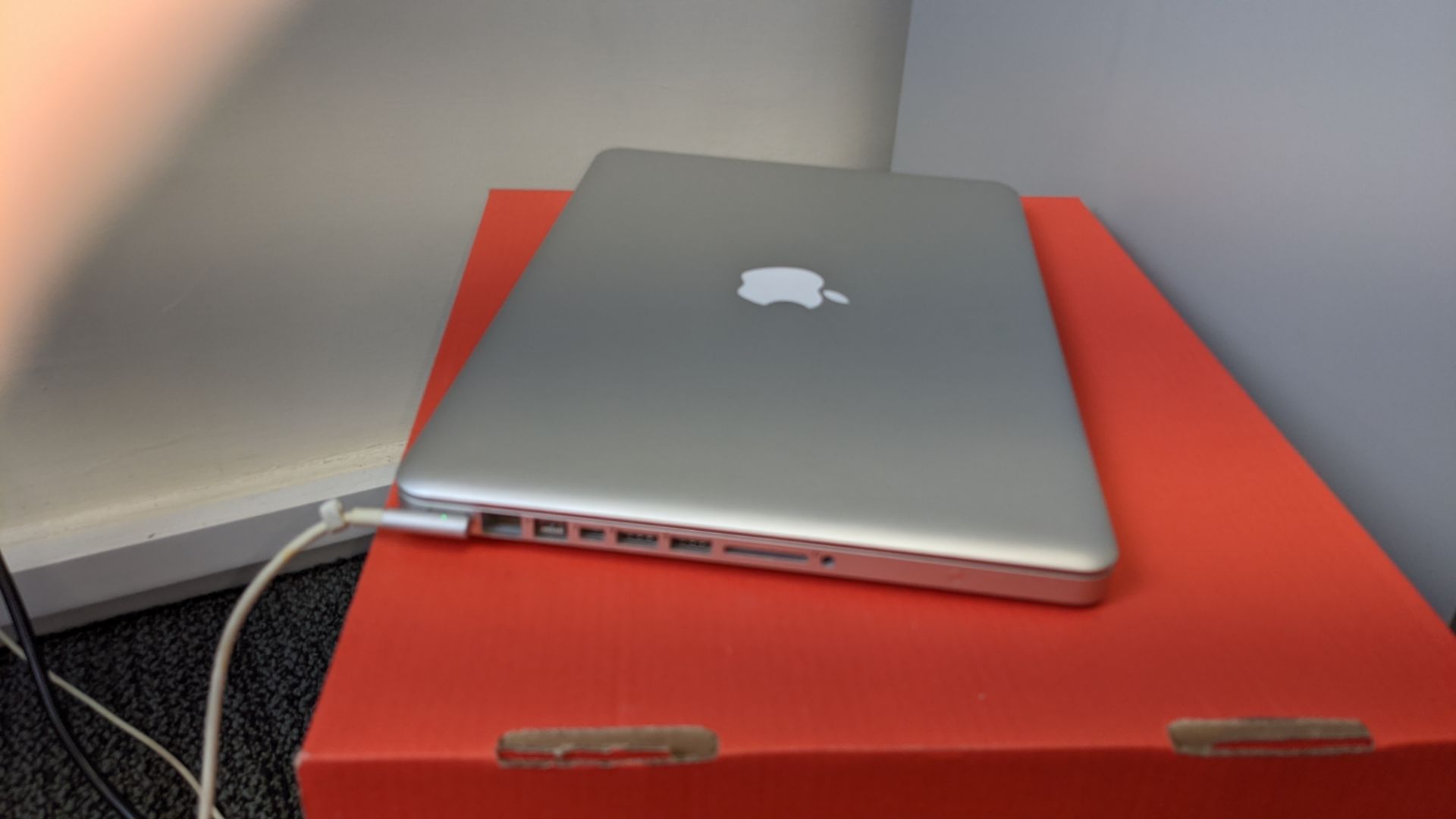 Apple Macbook Pro model A1278 notebook computer with 2.5GHz core i5 (i5-3210m), 8Gb RAM, 500Gb HDD i - Image 13 of 16