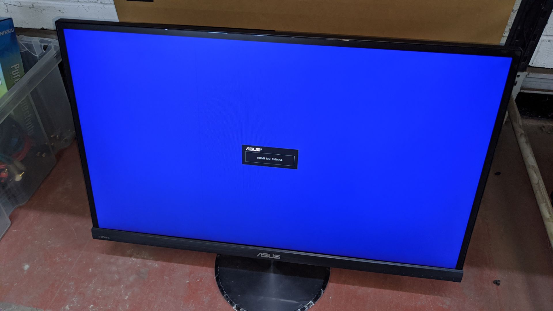 Asus model VC279 27" widescreen monitor with table top stand & box - line on screen - Image 4 of 7