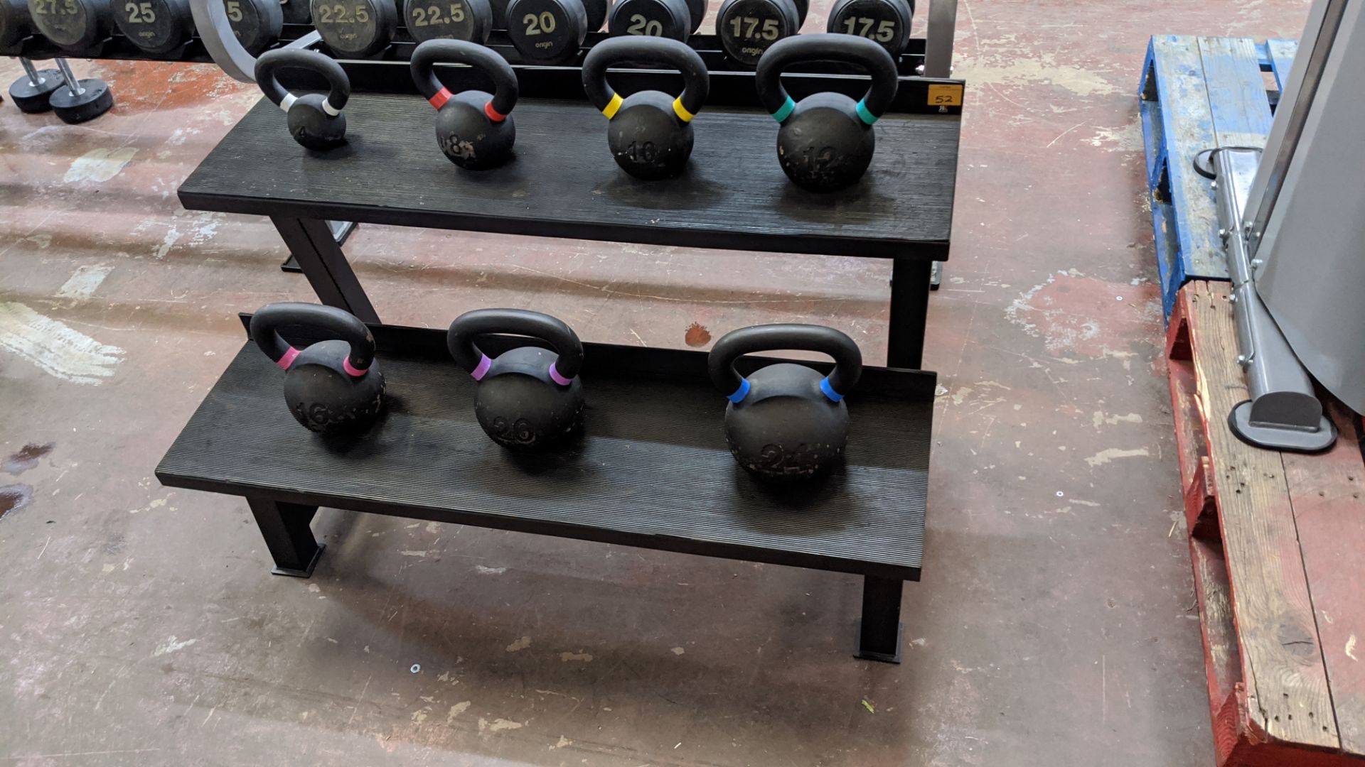 Origin kettlebell set comprising 2-tier rack & total of 7 kettlebells - updated description - Image 10 of 10