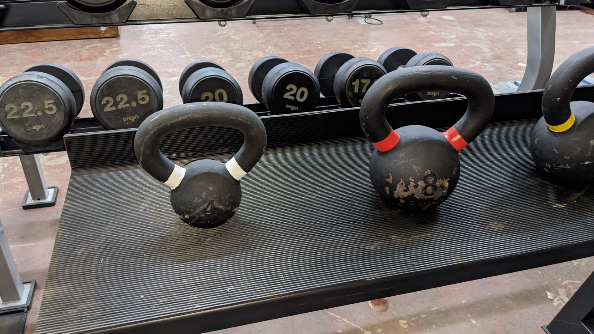 Origin kettlebell set comprising 2-tier rack & total of 7 kettlebells - updated description - Image 6 of 10