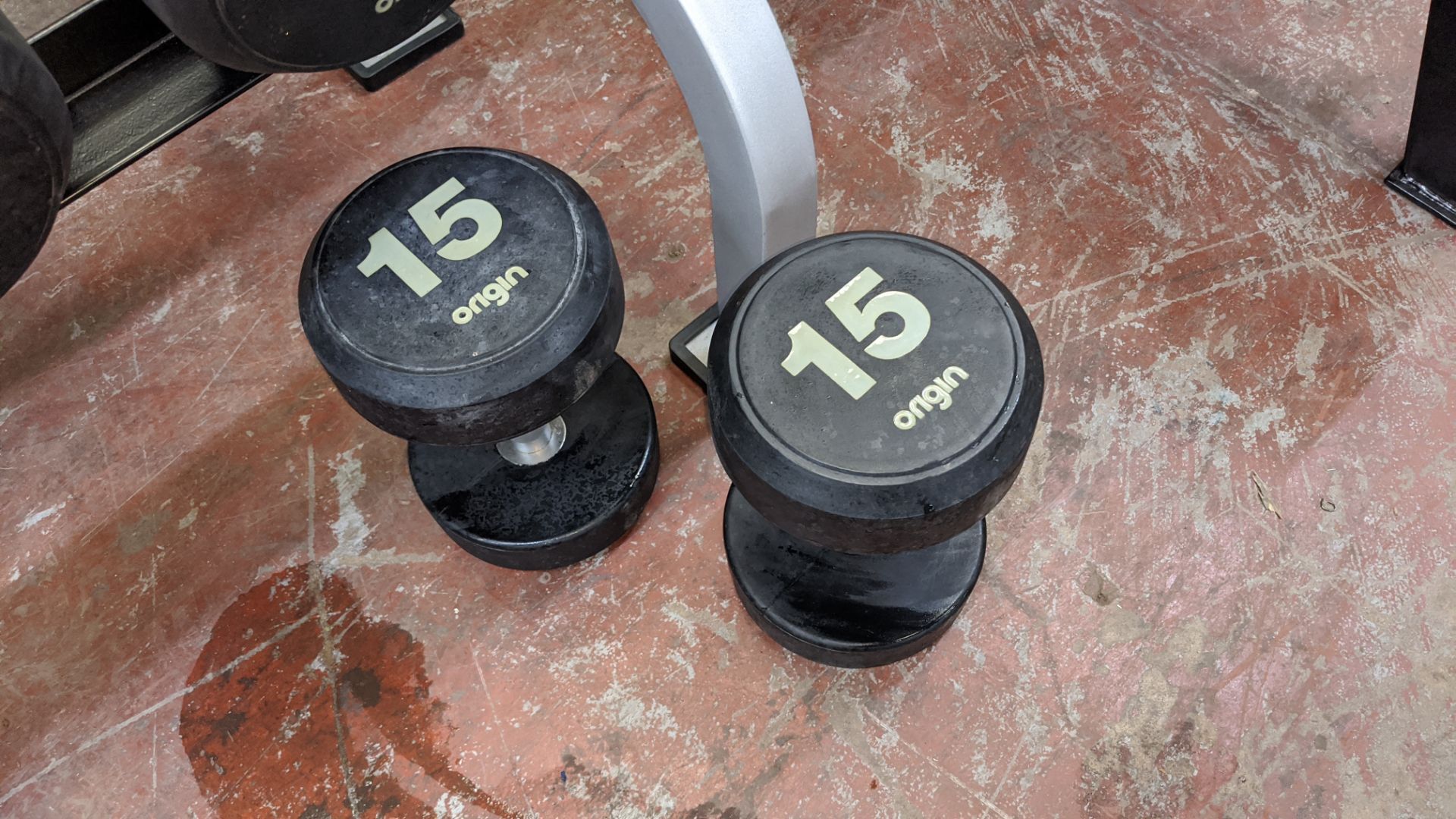 Origin RD2 rubber dumbbell set including rack. Updated lot description - Image 15 of 20