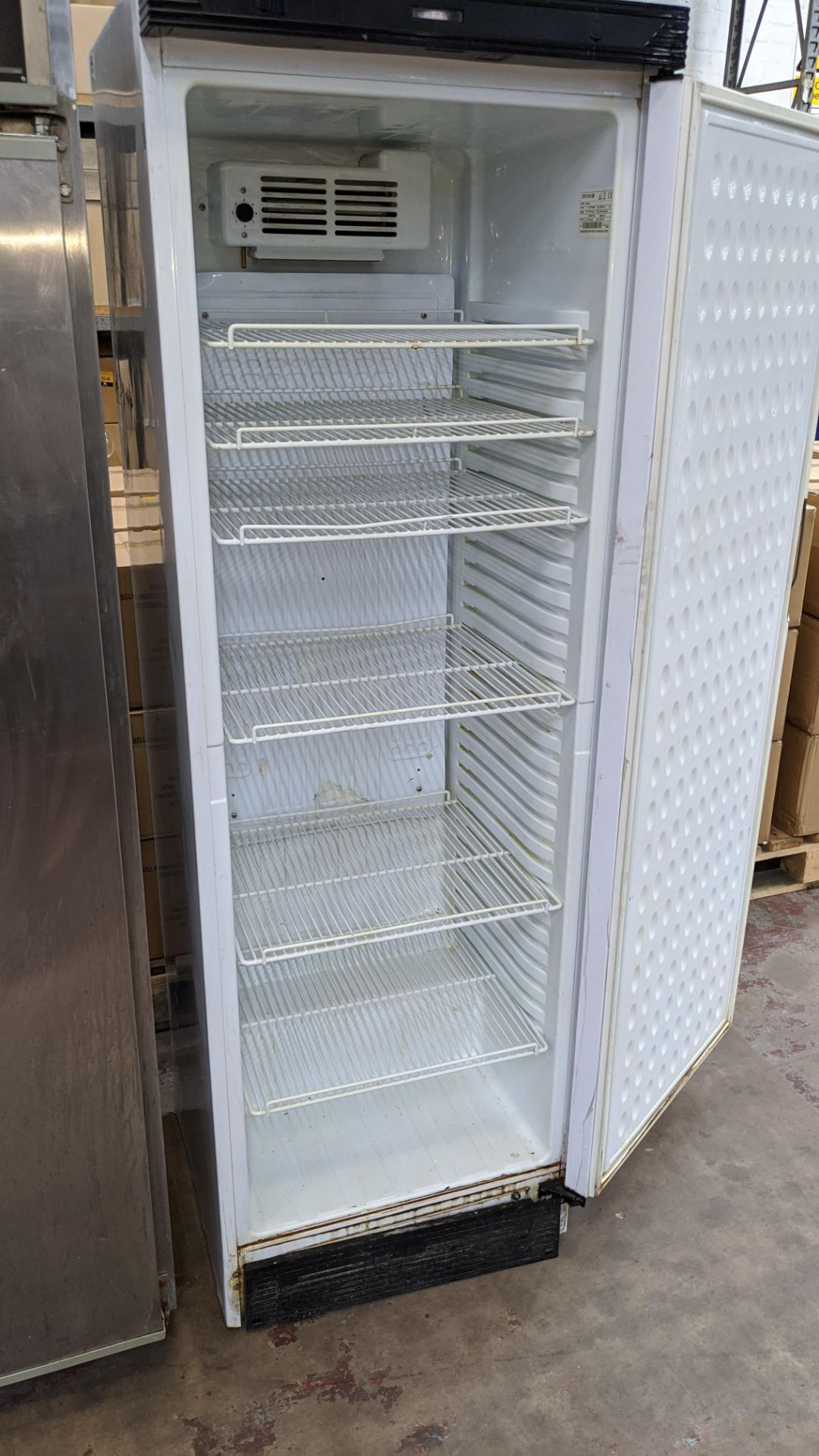 Tefcold SD1380 white single door fridge - Image 3 of 7