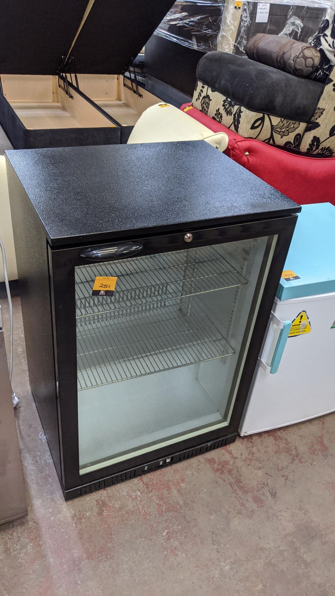 Black back bar/bottle fridge with clear door, HX101