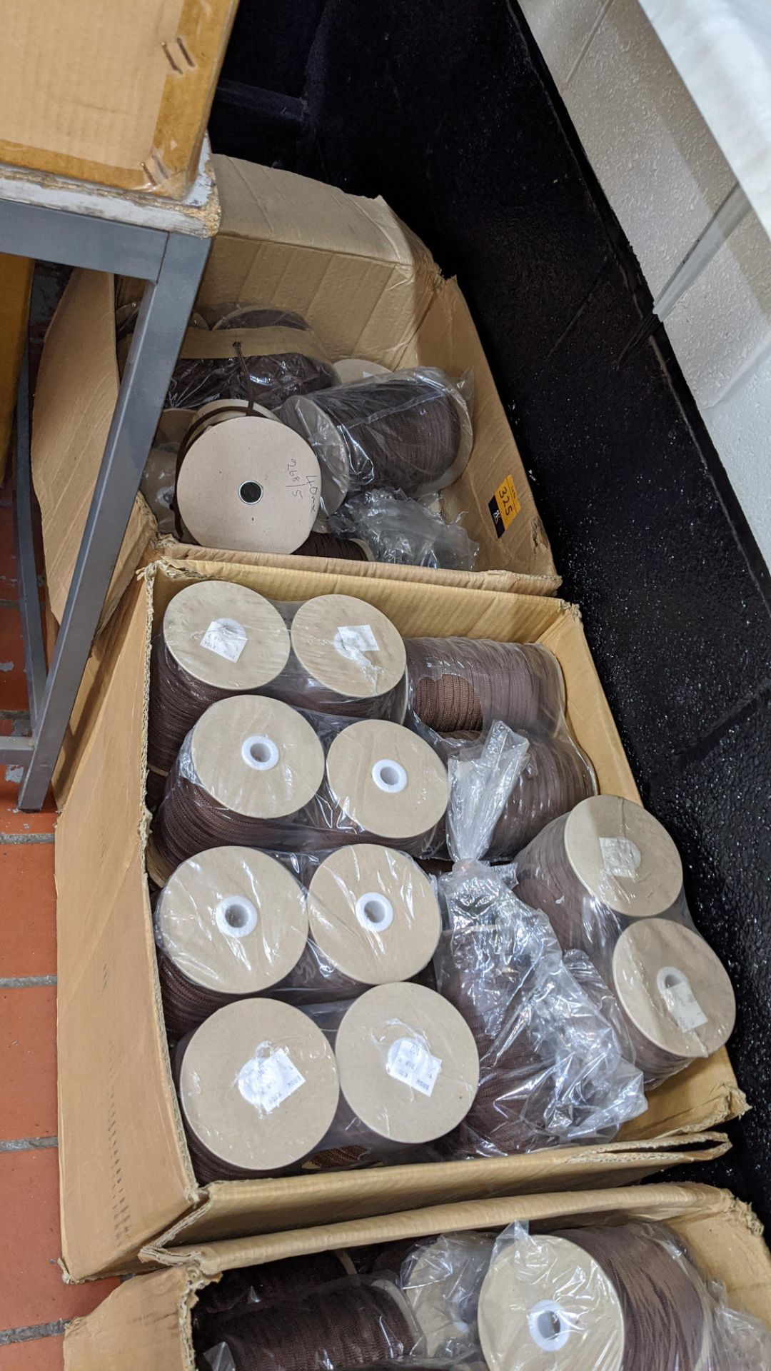 2 large boxes of brown cord on reels - Image 2 of 4