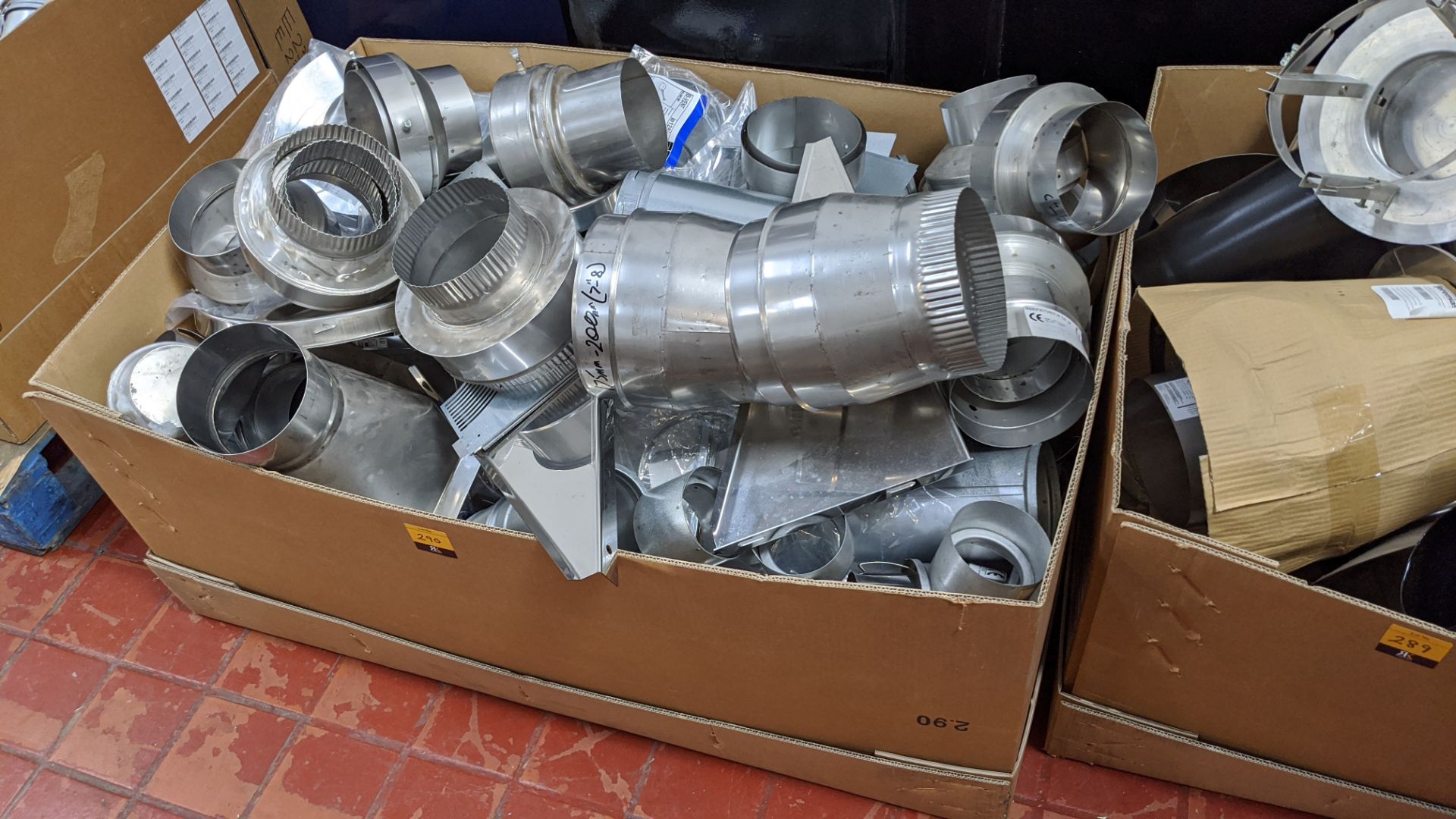 Large box of assorted chimney components & connectors - Image 2 of 7