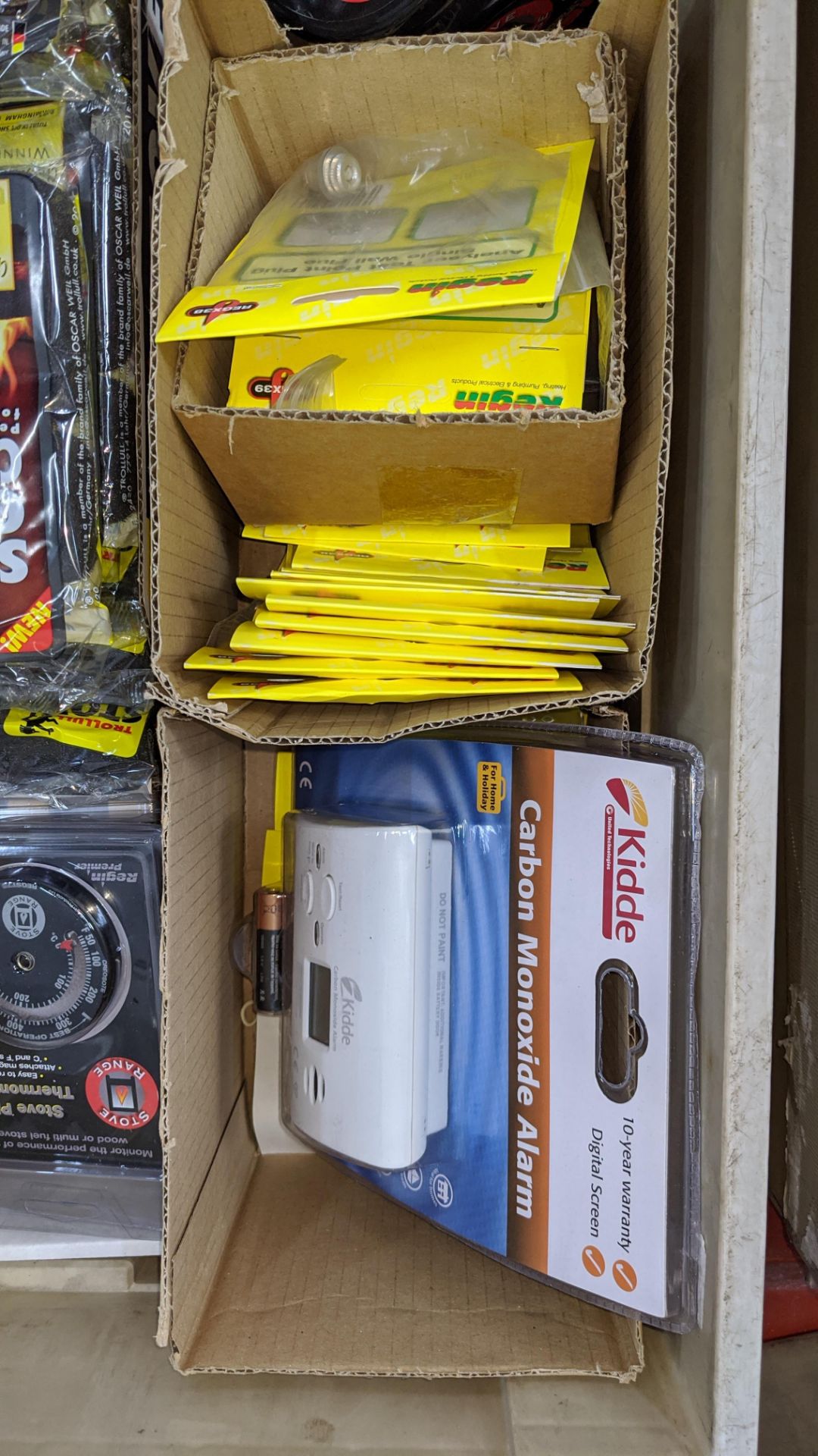 The contents of a crate of miscellaneous items including carbon monoxide alarm, stove polish, thermo - Image 5 of 5