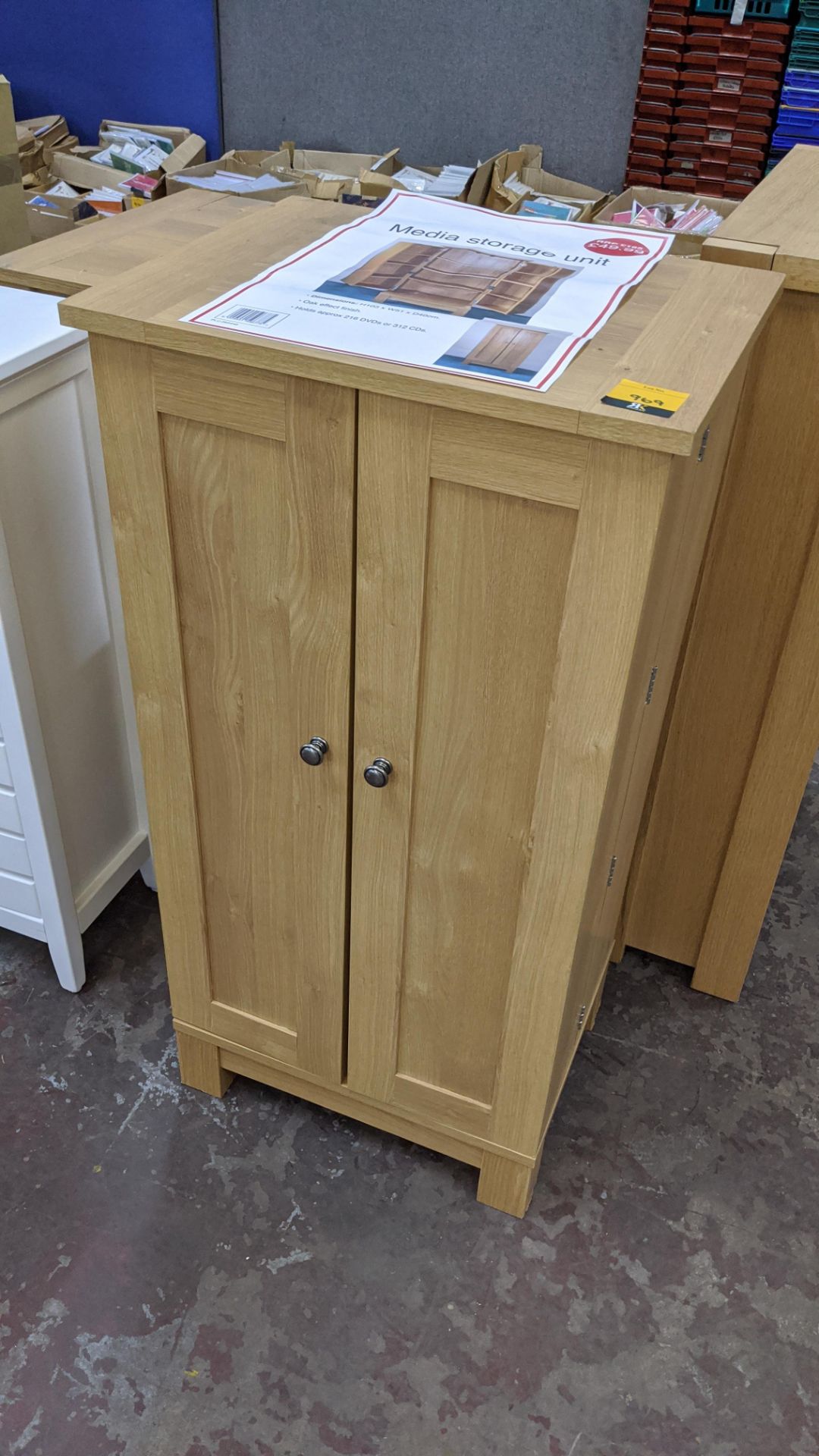 3 pieces of oak finish furniture comprising large media storage unit, smaller media storage unit & h - Image 3 of 11