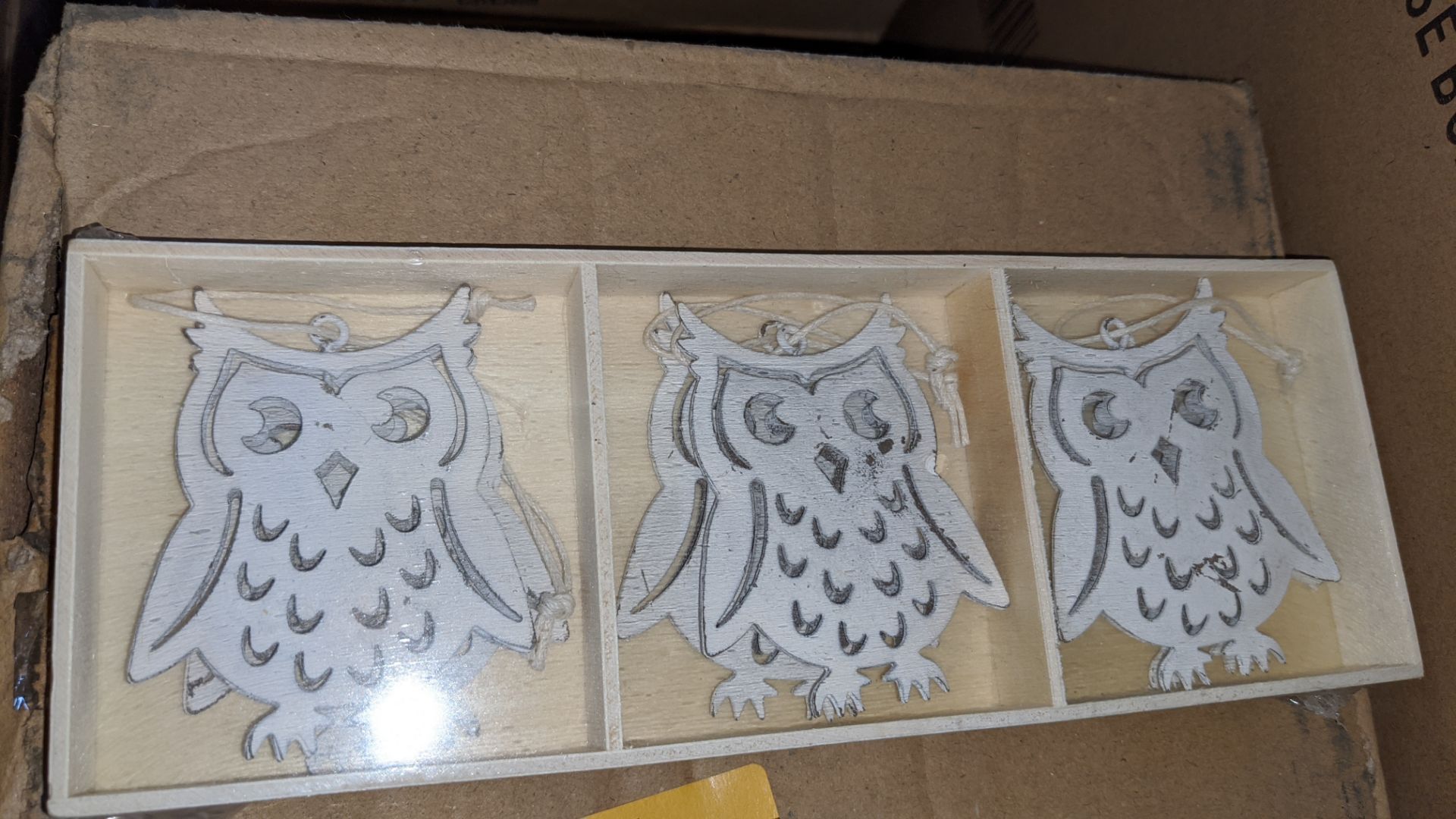 White Sass & Belle owl hanging decoration sets - each set comprises a wooden presentation box with 6 - Image 3 of 3