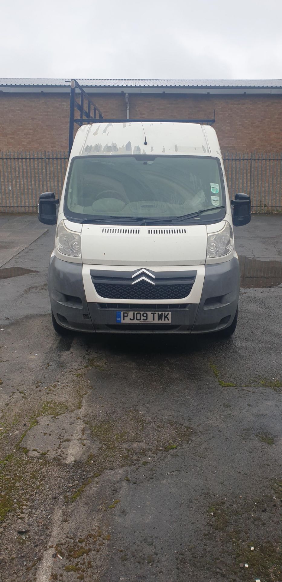 2009 Citroen Relay 35 HDI 120 LWB panel van with glass racks to side and roof