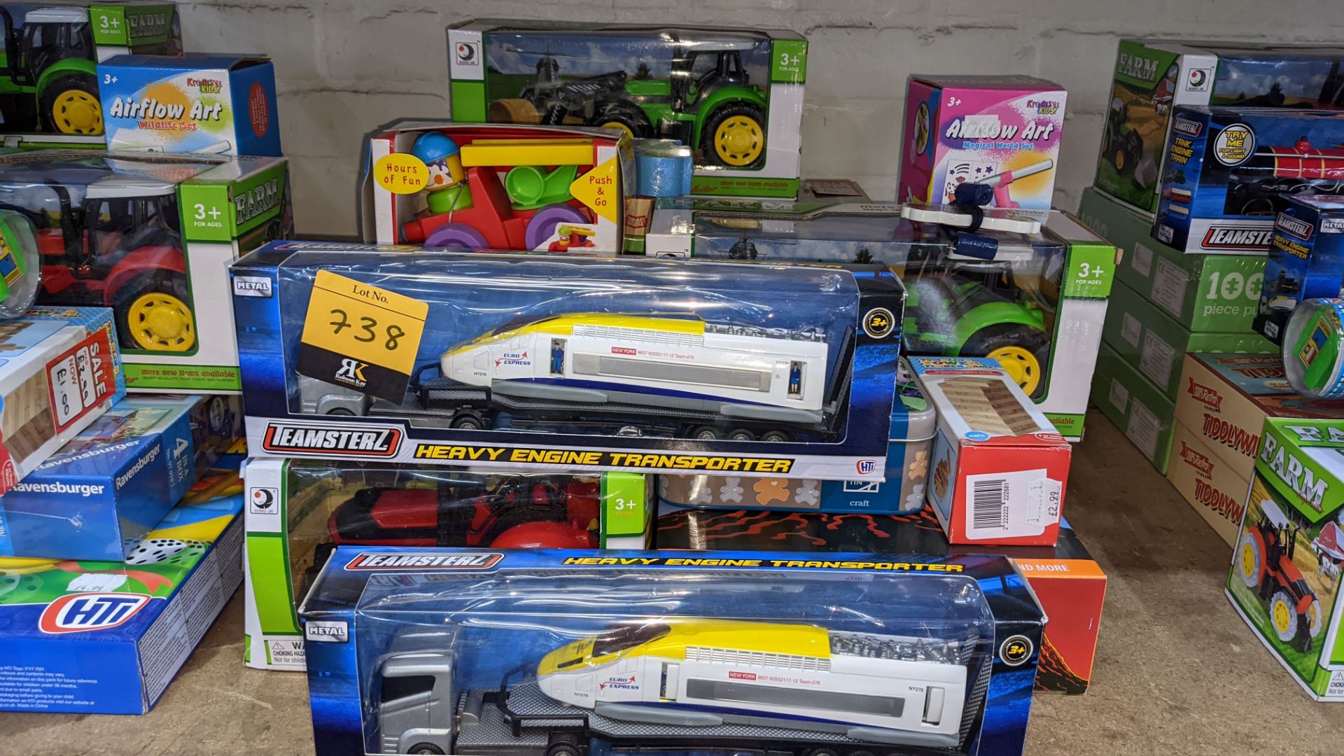 Mixed lot of children's toys as pictured - please note lots 737, 738, 739 & 740 each form one quarte - Image 3 of 6