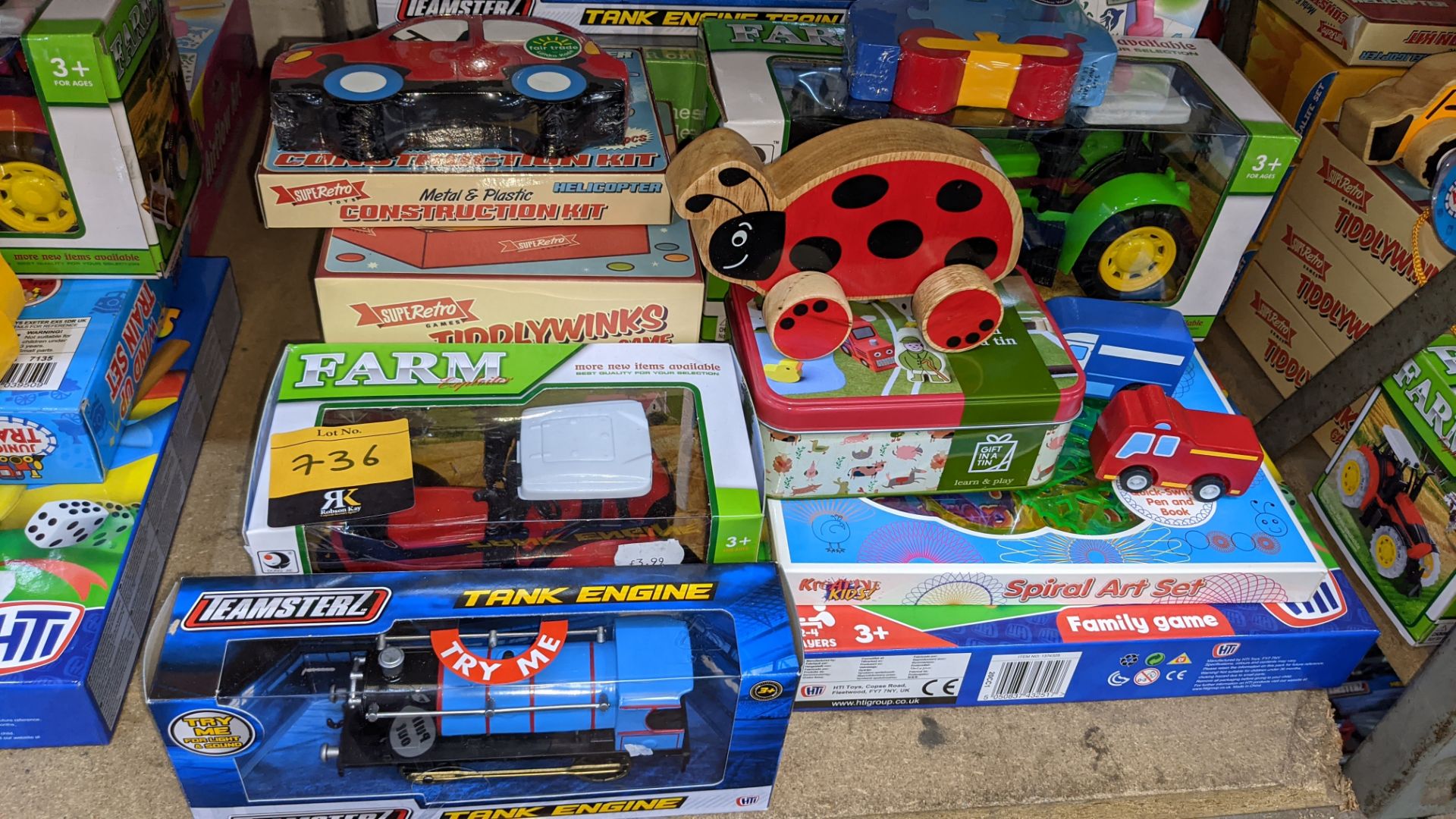 Mixed lot of children's toys as pictured - please note lots 733, 734, 735 & 736 each form one quarte - Image 3 of 6