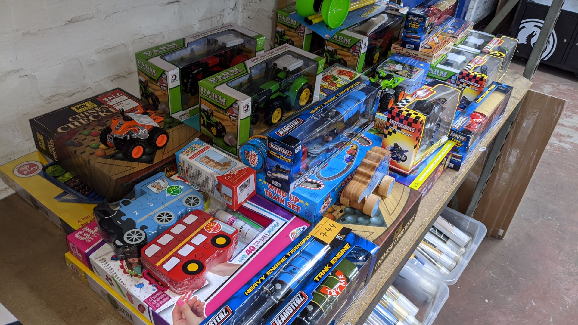 Mixed lot of children's toys as pictured - please note lots 743 & 744 each form approx. half of one - Image 9 of 9