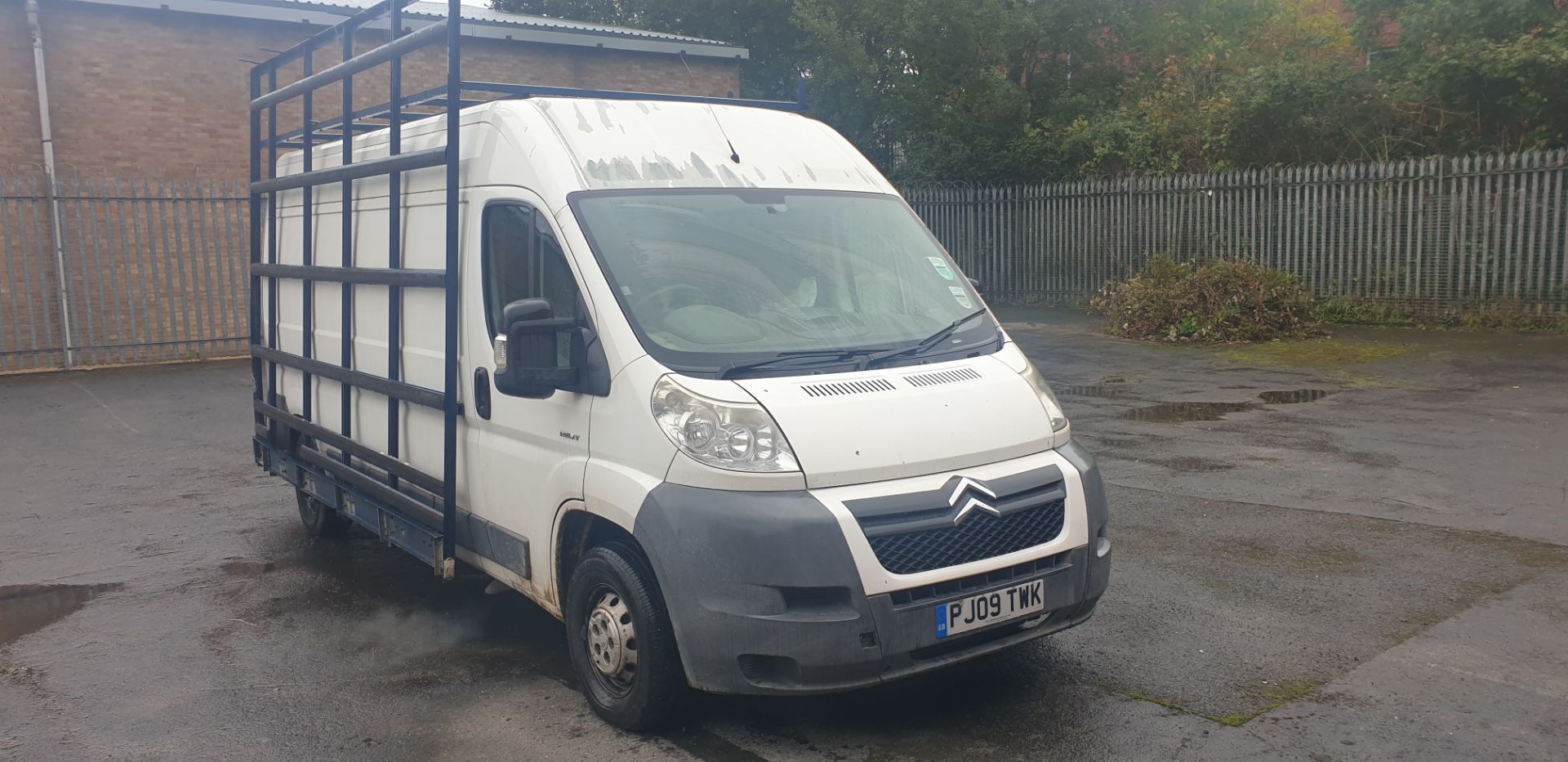 2009 Citroen Relay 35 HDI 120 LWB panel van with glass racks to side and roof - Image 2 of 30