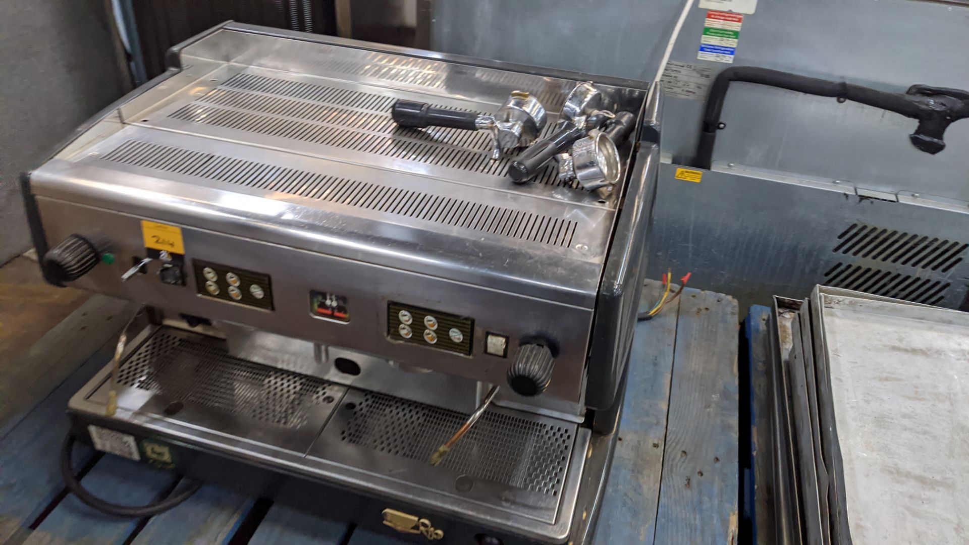 Rio twin head commercial espresso machine - Image 3 of 8