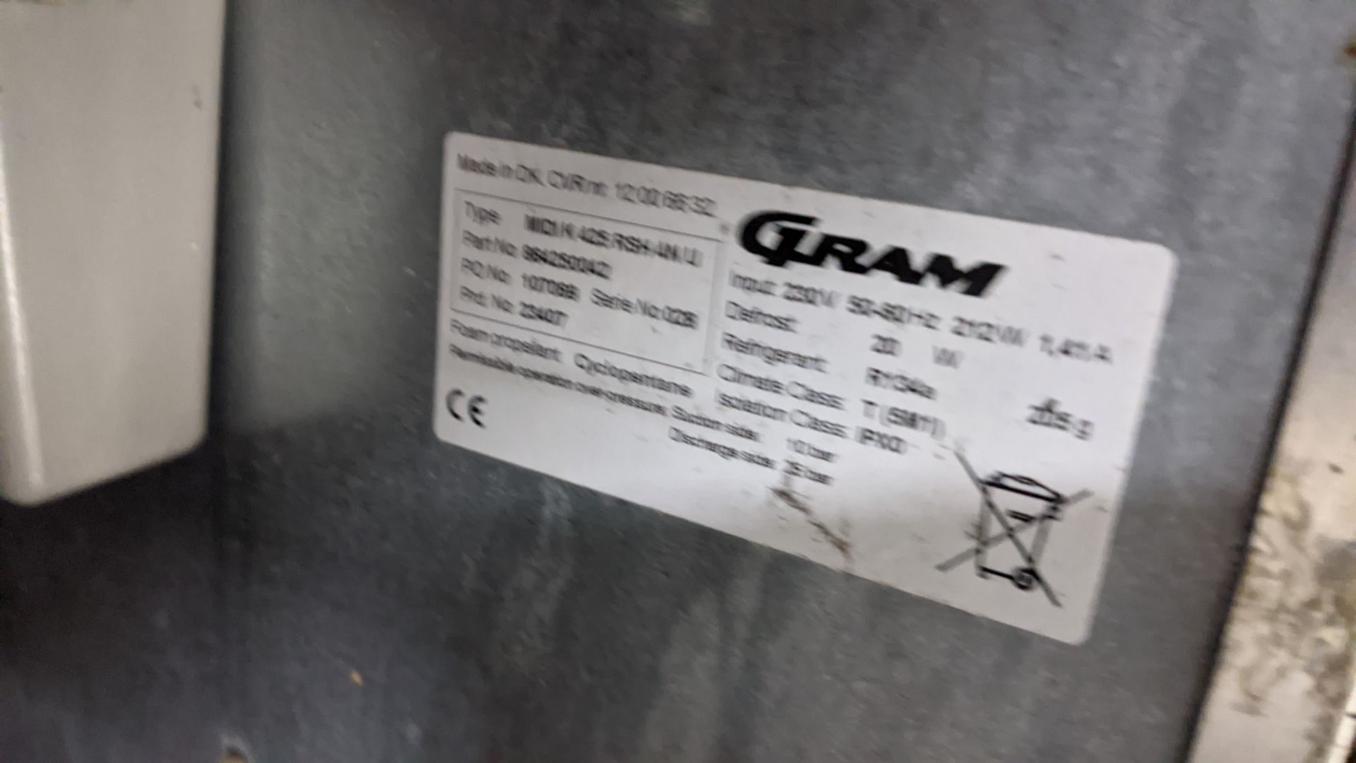 Gram Midi K425 RSH stainless steel tall commercial fridge - Image 5 of 5