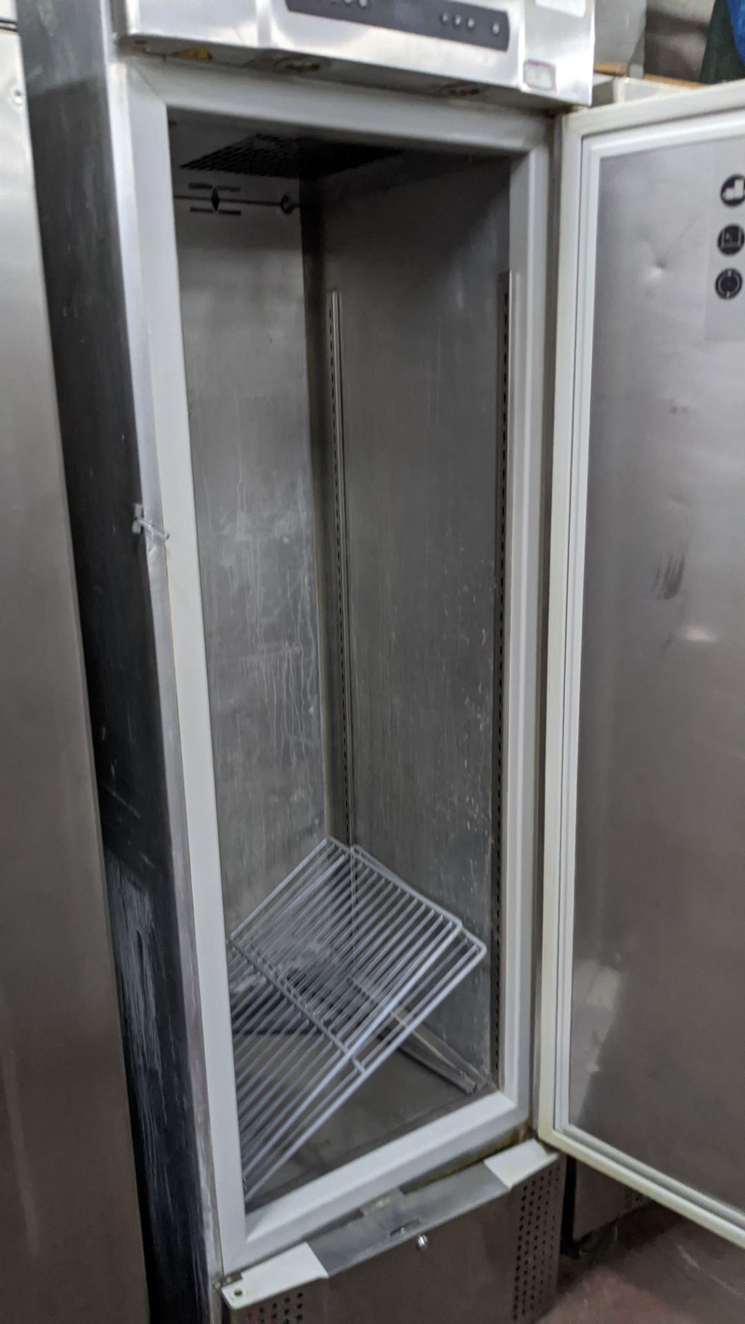 Gram Midi K425 RSH stainless steel tall commercial fridge - Image 3 of 5