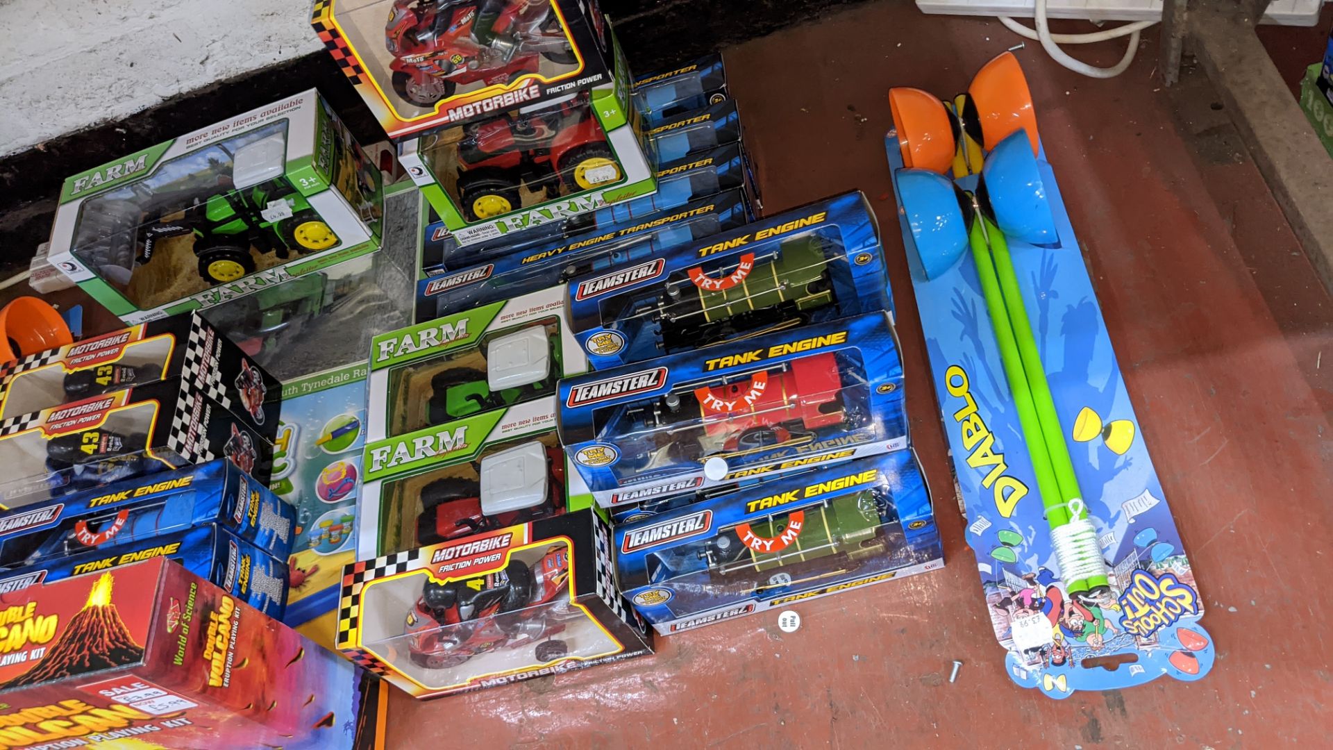 Large quantity of assorted children's toys - please note this lot consists of approx. half a bay - Image 4 of 6