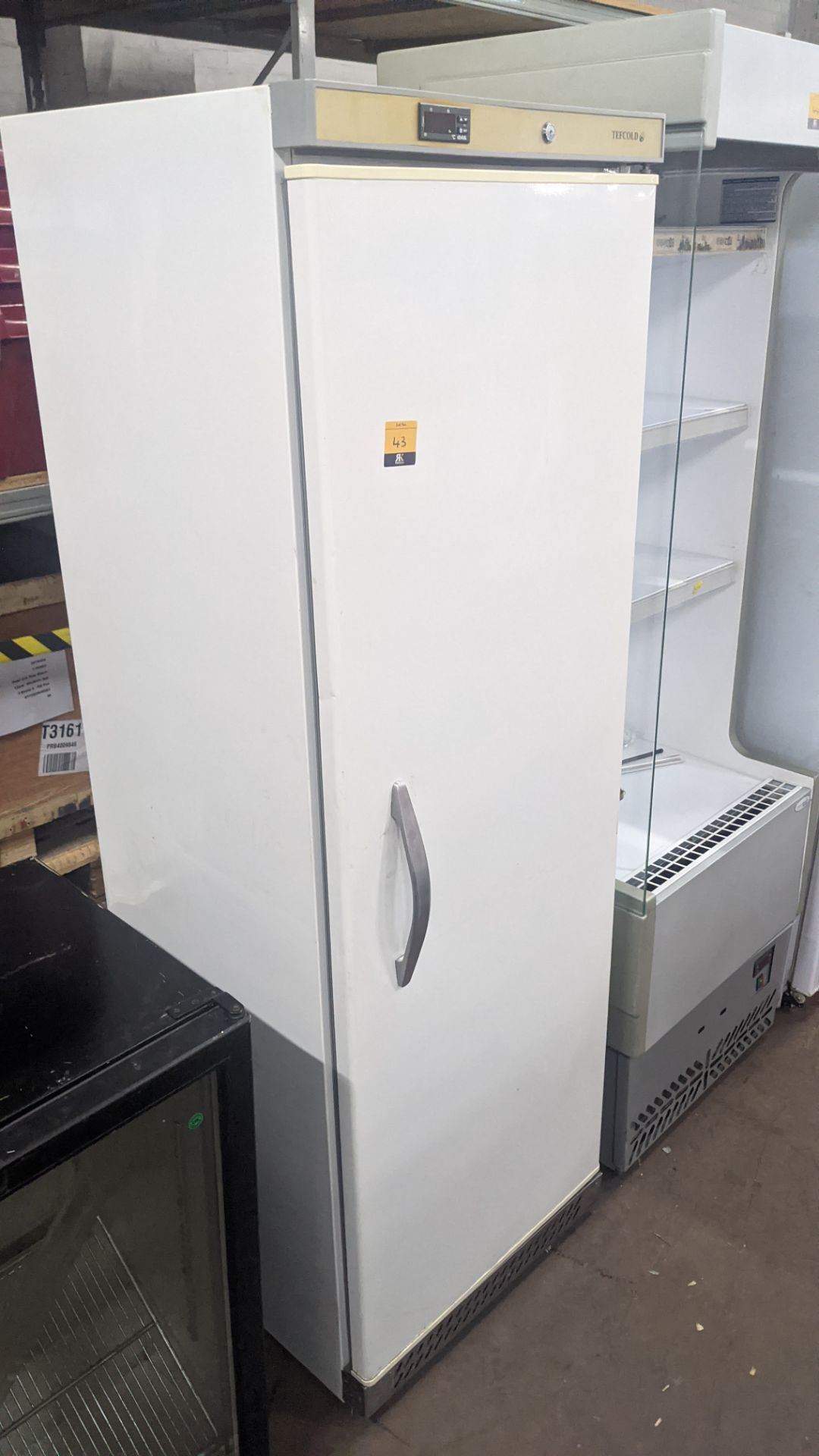 Tefcold tall single door fridge model UR400 - Image 2 of 5