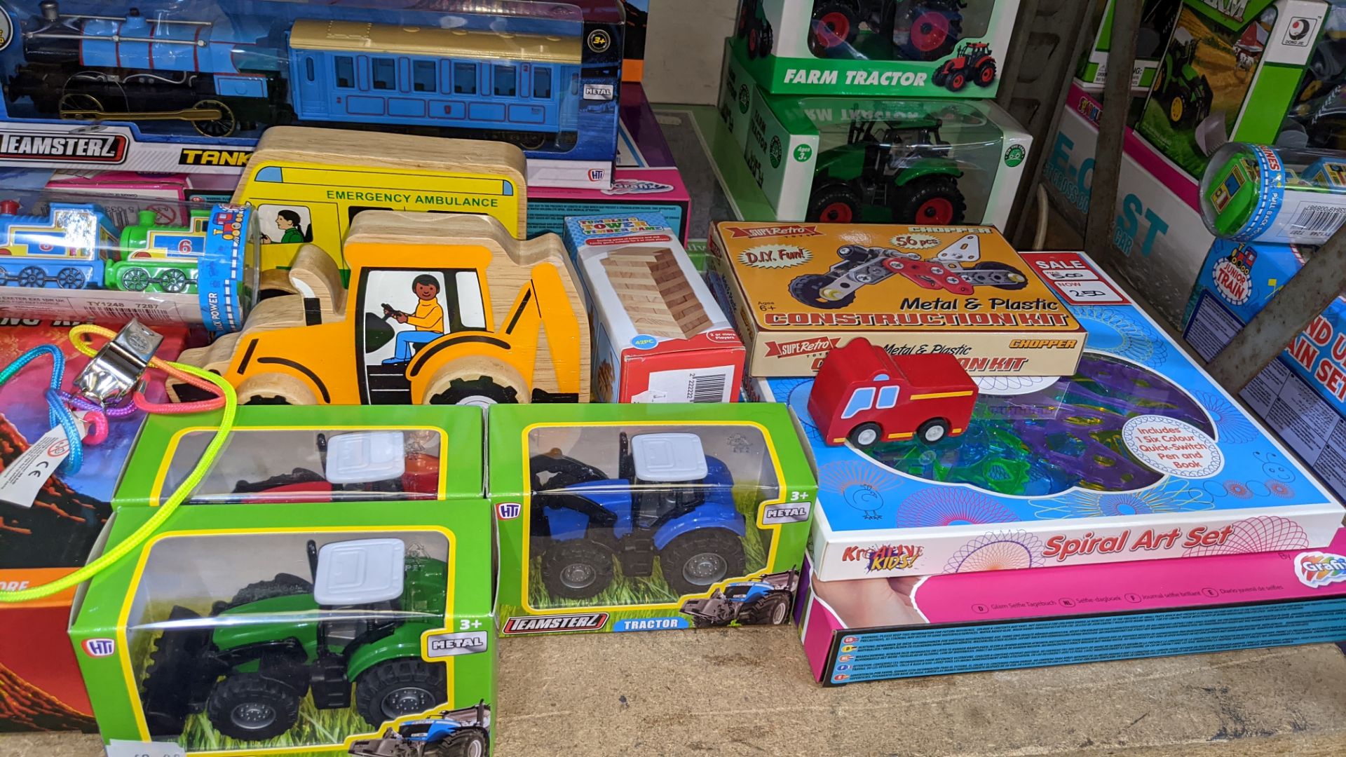 Mixed lot of children's toys as pictured - please note lots 741 & 742 each form approx. half of one - Image 5 of 9