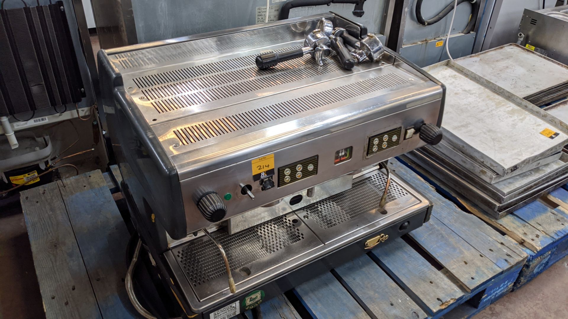 Rio twin head commercial espresso machine - Image 2 of 8