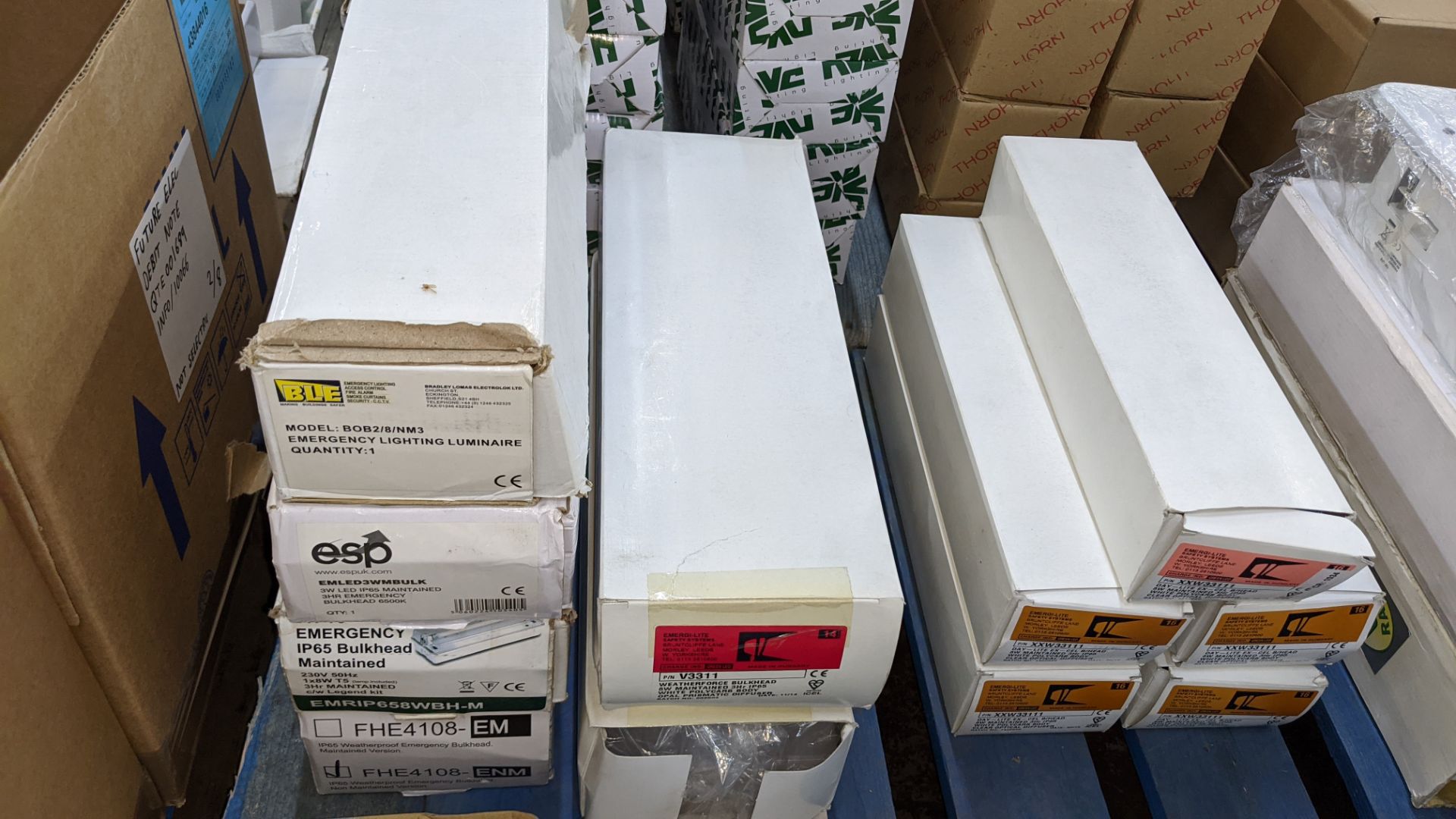 The contents of a pallet of assorted emergency bulkhead & signage lighting units - approximately 29 - Image 8 of 8